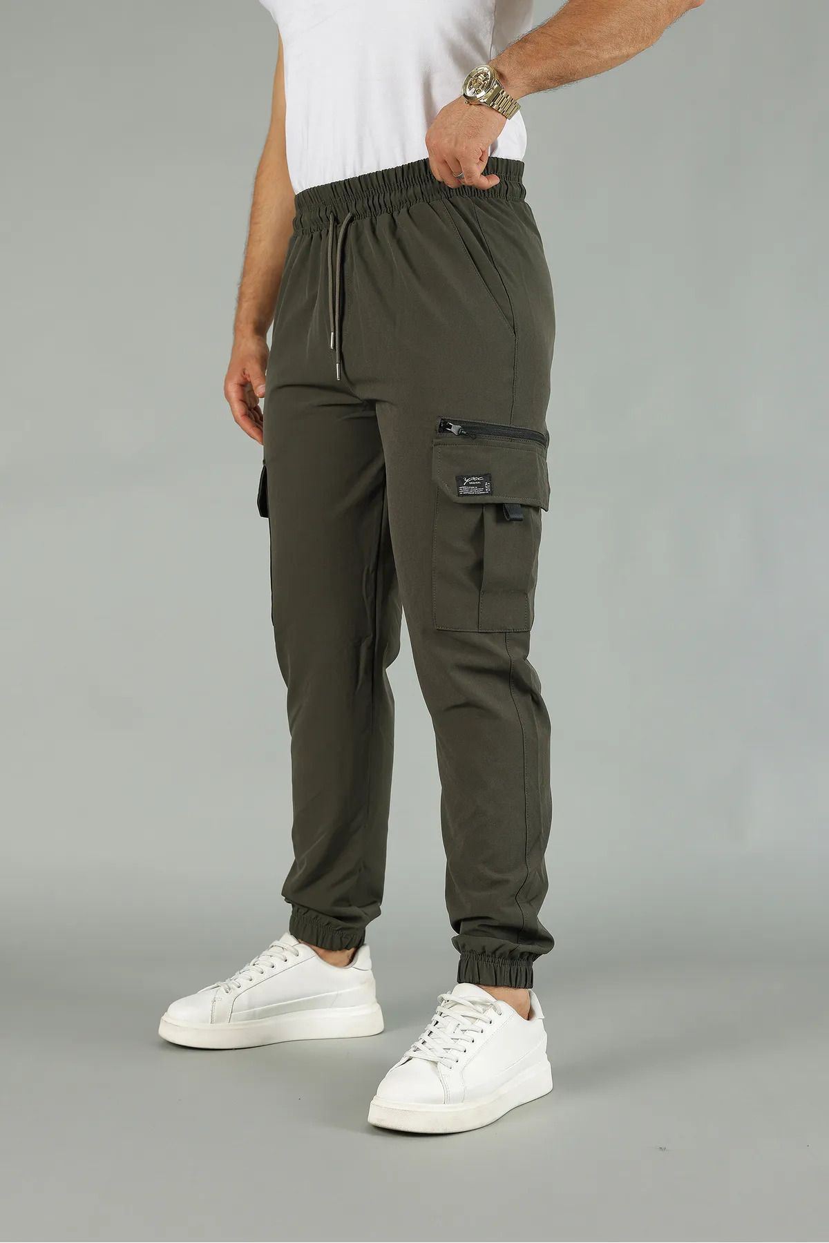 Erkek Kargo Cepli Fermuar Detaylı Jogger Haki Paraşüt Pantolon