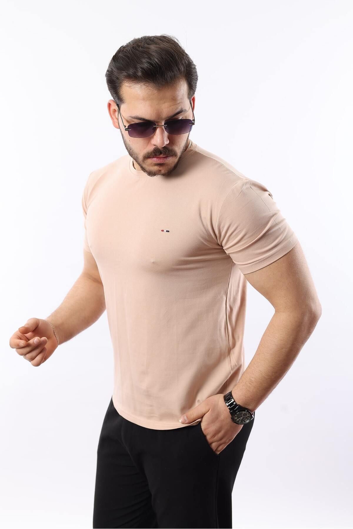 Erkek Slim Fit T-Shirt