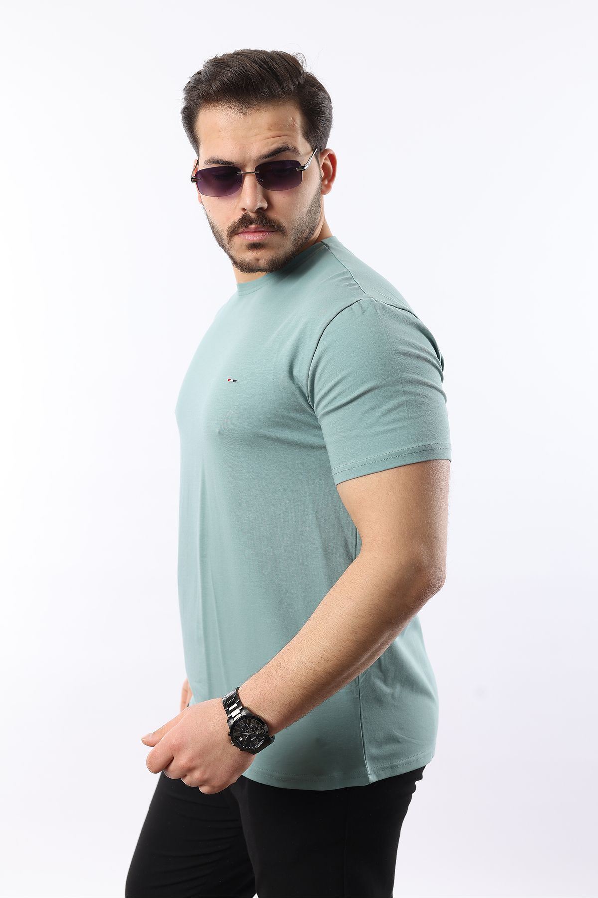 Erkek Slim Fit T-Shirt