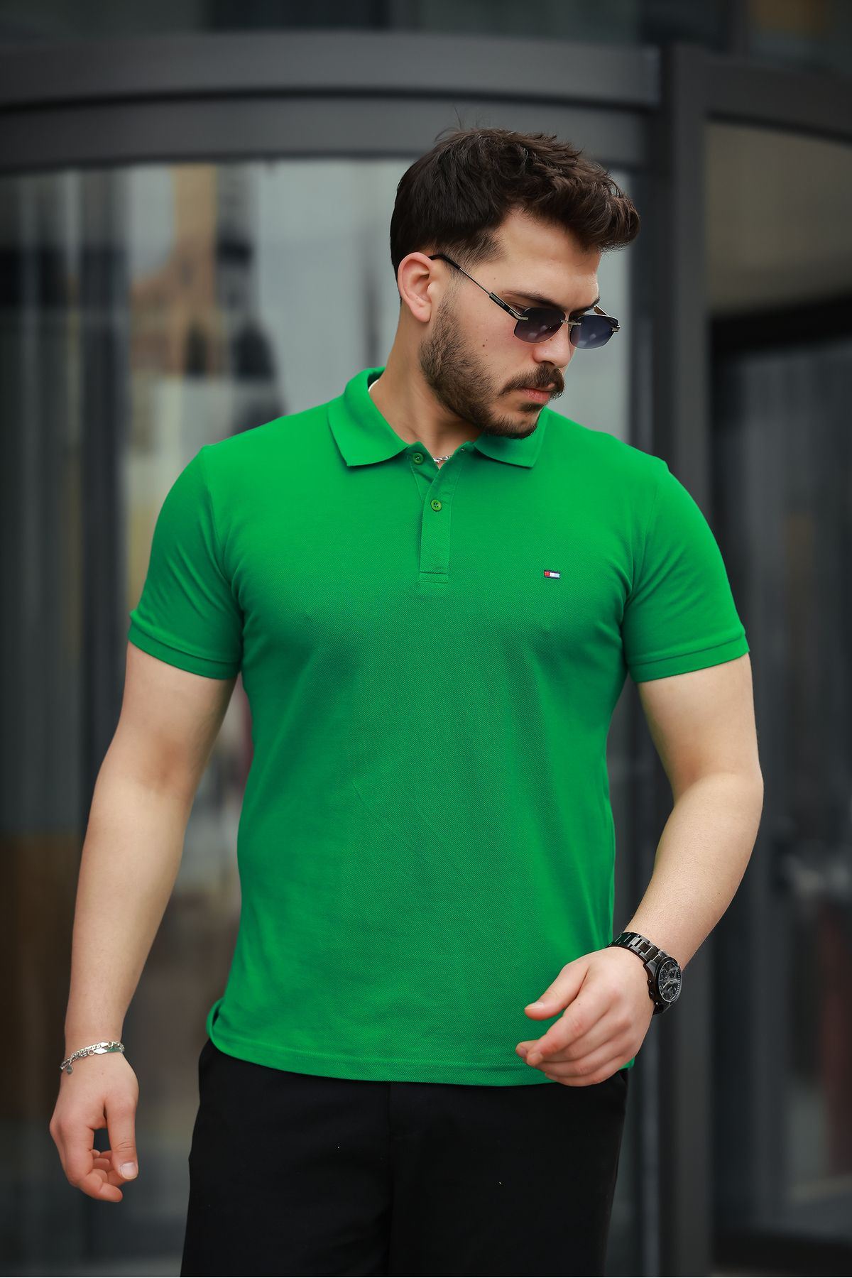 Erkek Kıvrılmaz Polo Yaka Cepsiz Slim Fit Dar Kesim T-Shirt