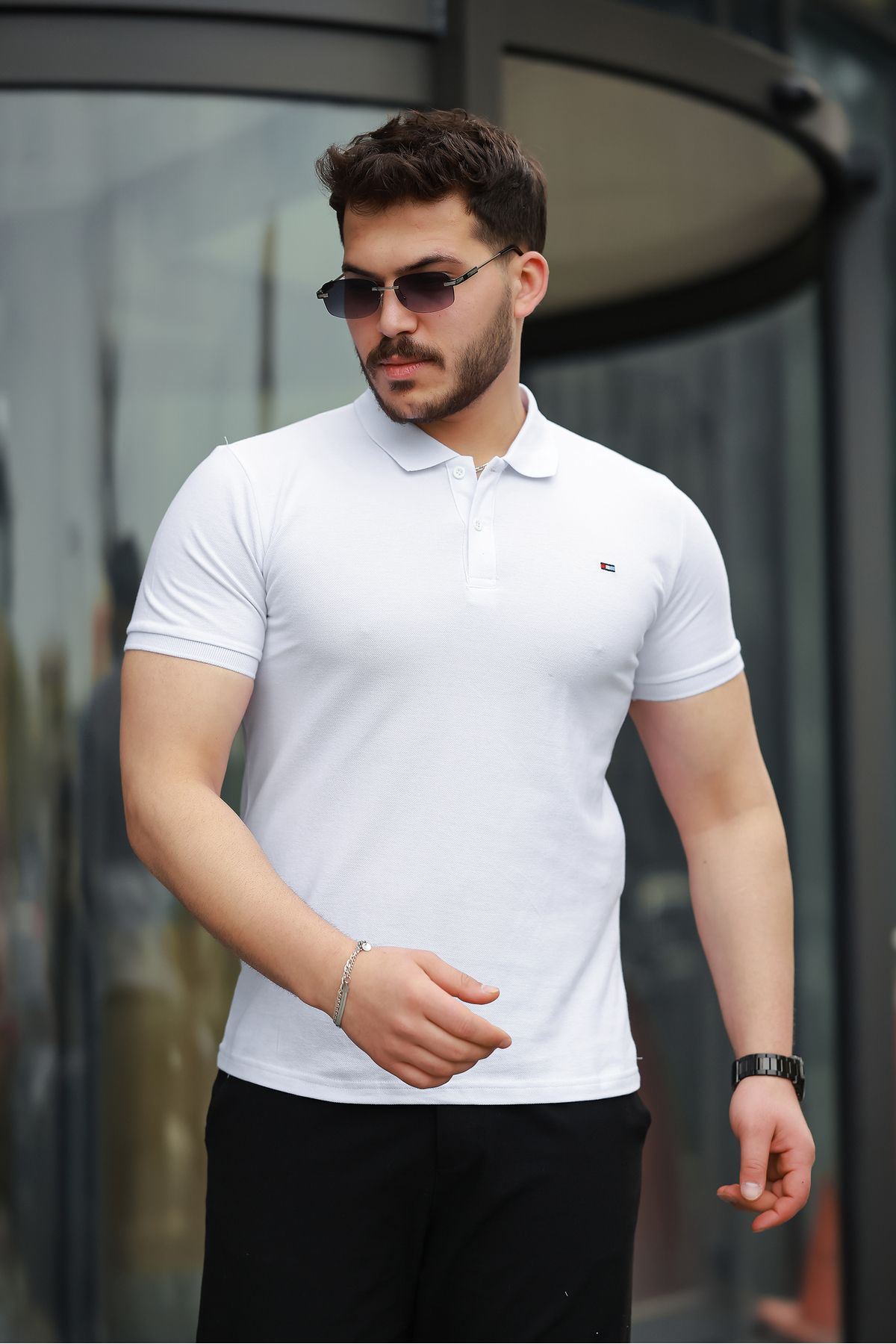 Erkek Kıvrılmaz Polo Yaka Cepsiz Slim Fit Dar Kesim T-Shirt