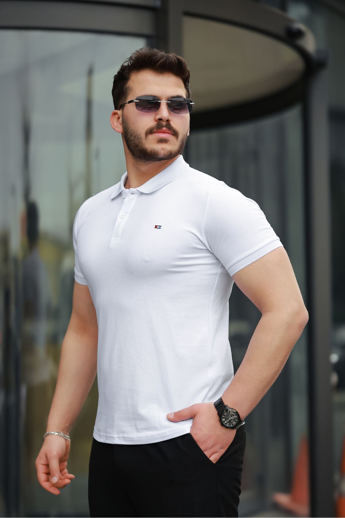 Erkek Kıvrılmaz Polo Yaka Cepsiz Slim Fit Dar Kesim T-Shirt
