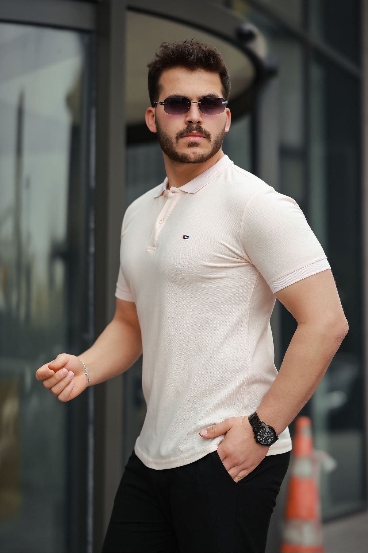 Erkek Kıvrılmaz Polo Yaka Cepsiz Slim Fit Dar Kesim T-Shirt