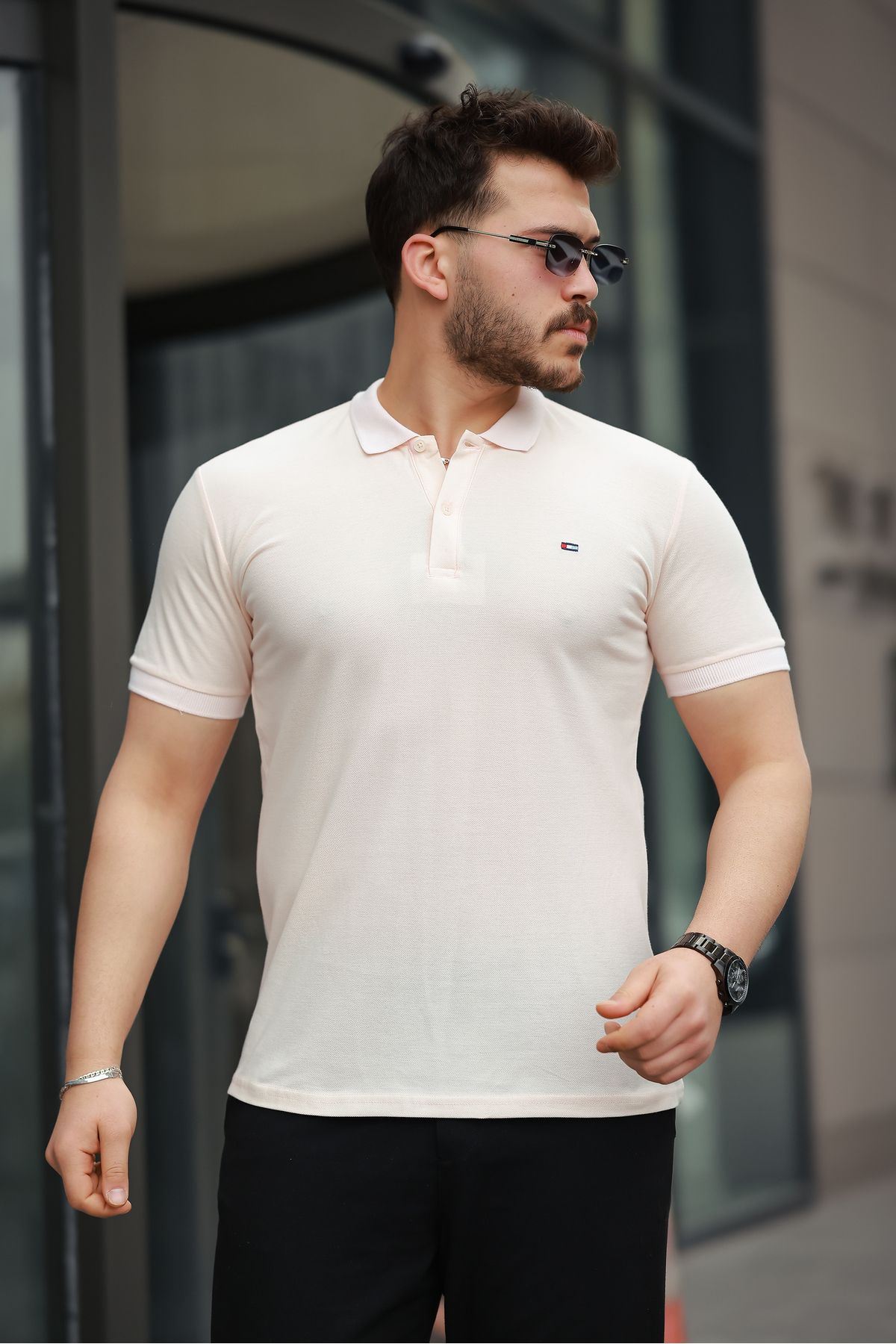 Erkek Kıvrılmaz Polo Yaka Cepsiz Slim Fit Dar Kesim T-Shirt