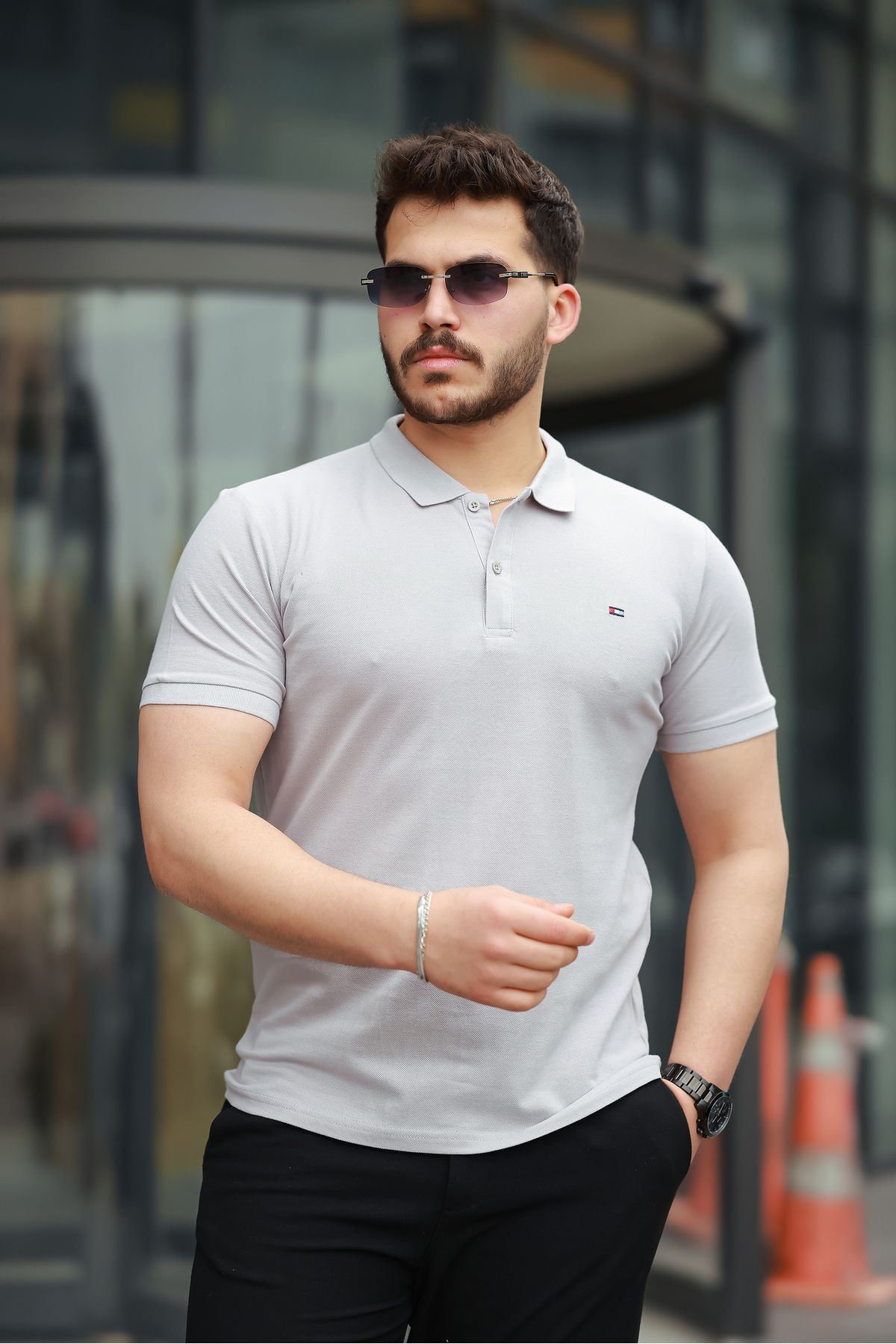 Erkek Kıvrılmaz Polo Yaka Cepsiz Slim Fit Dar Kesim T-Shirt