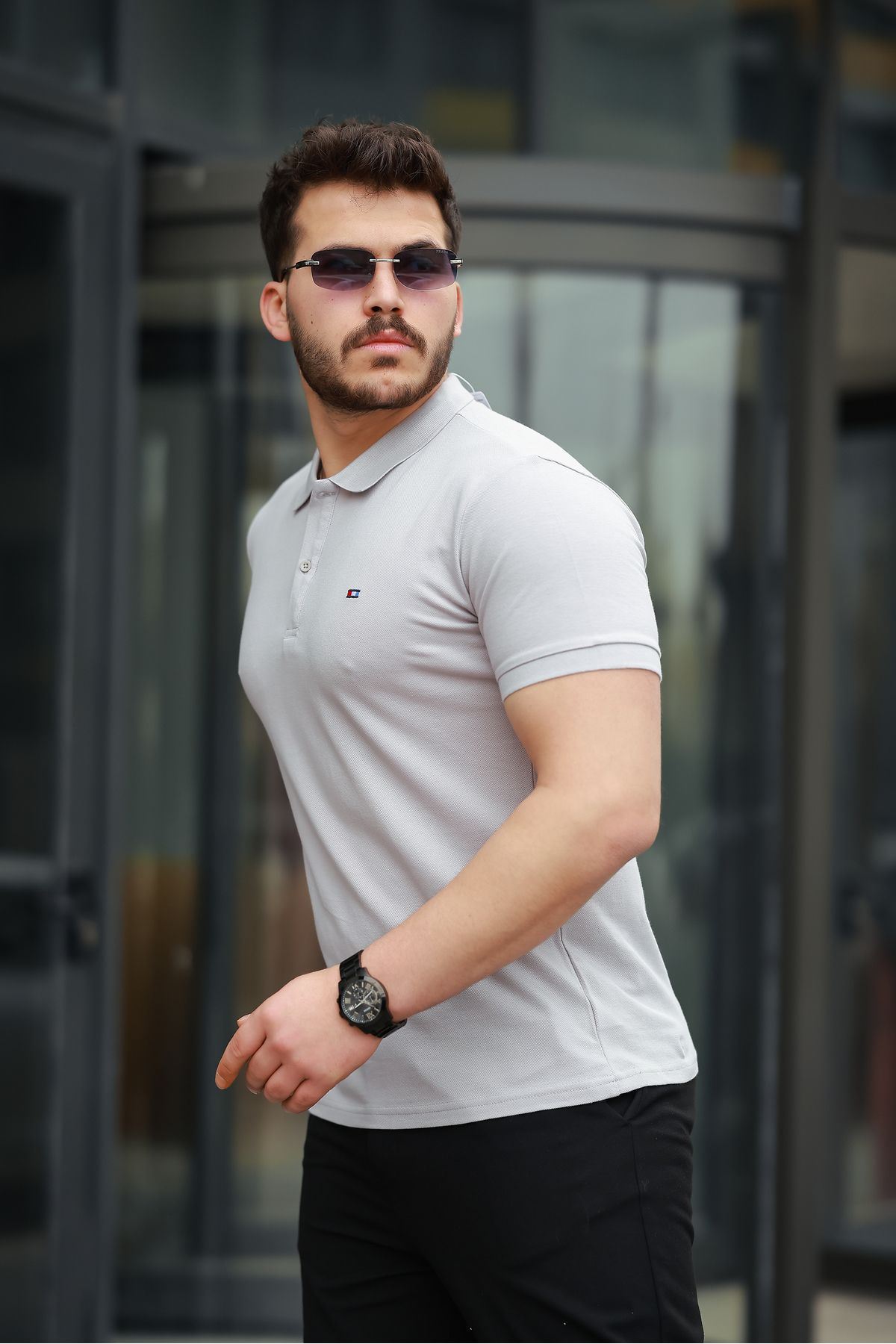 Erkek Kıvrılmaz Polo Yaka Cepsiz Slim Fit Dar Kesim T-Shirt