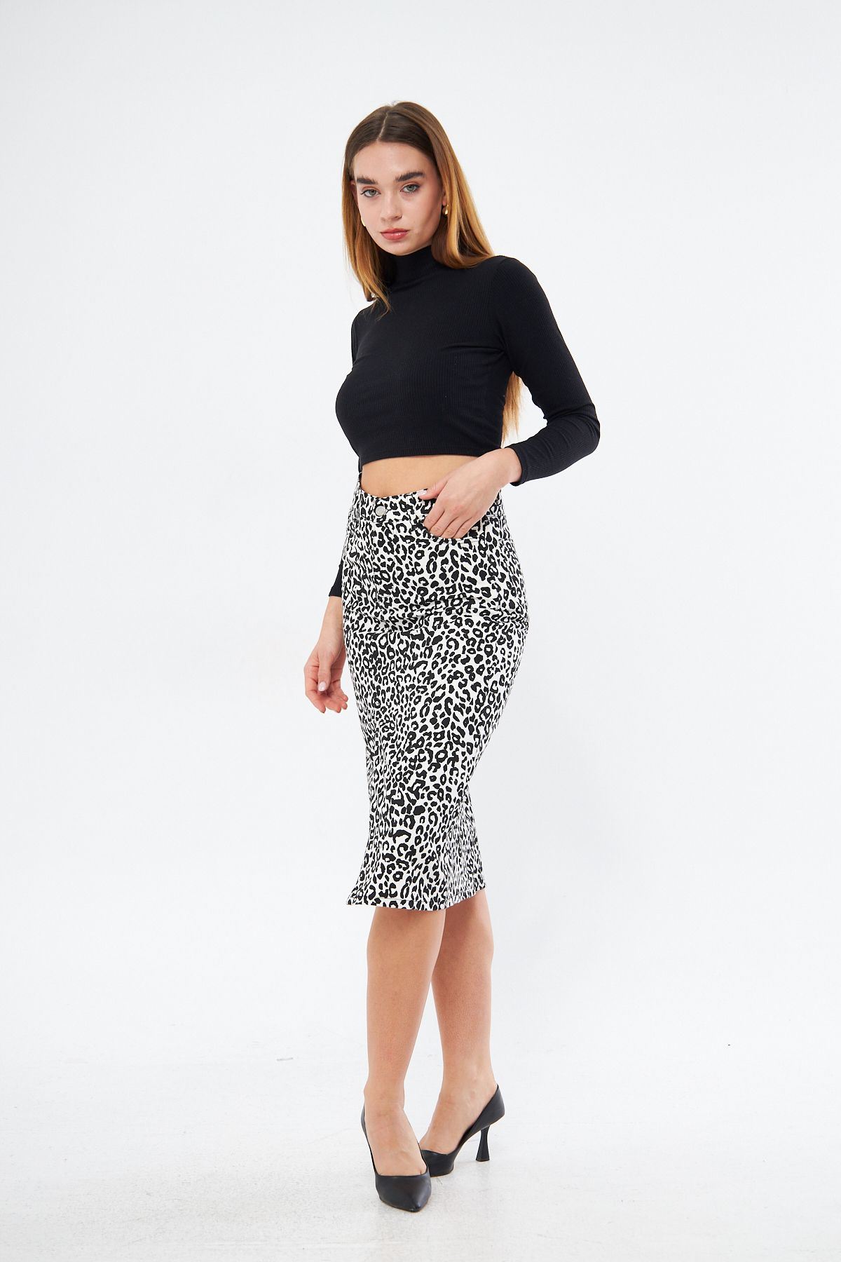 Leopar Desenli Yırtmaçlı Kot Etek