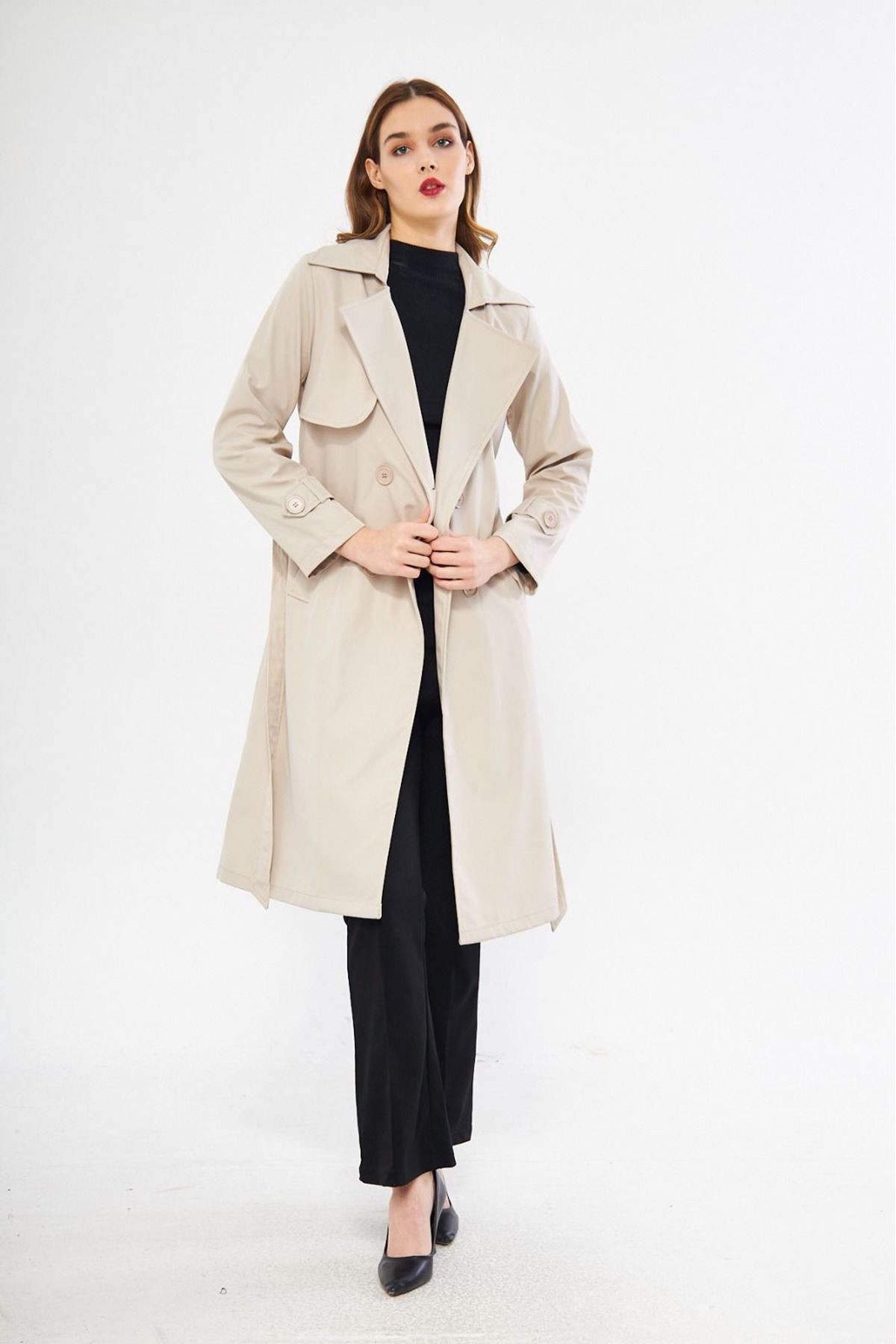 Kadın Basic Düğmeli Kuşaklı Cepli Uzun Krem Trençkot