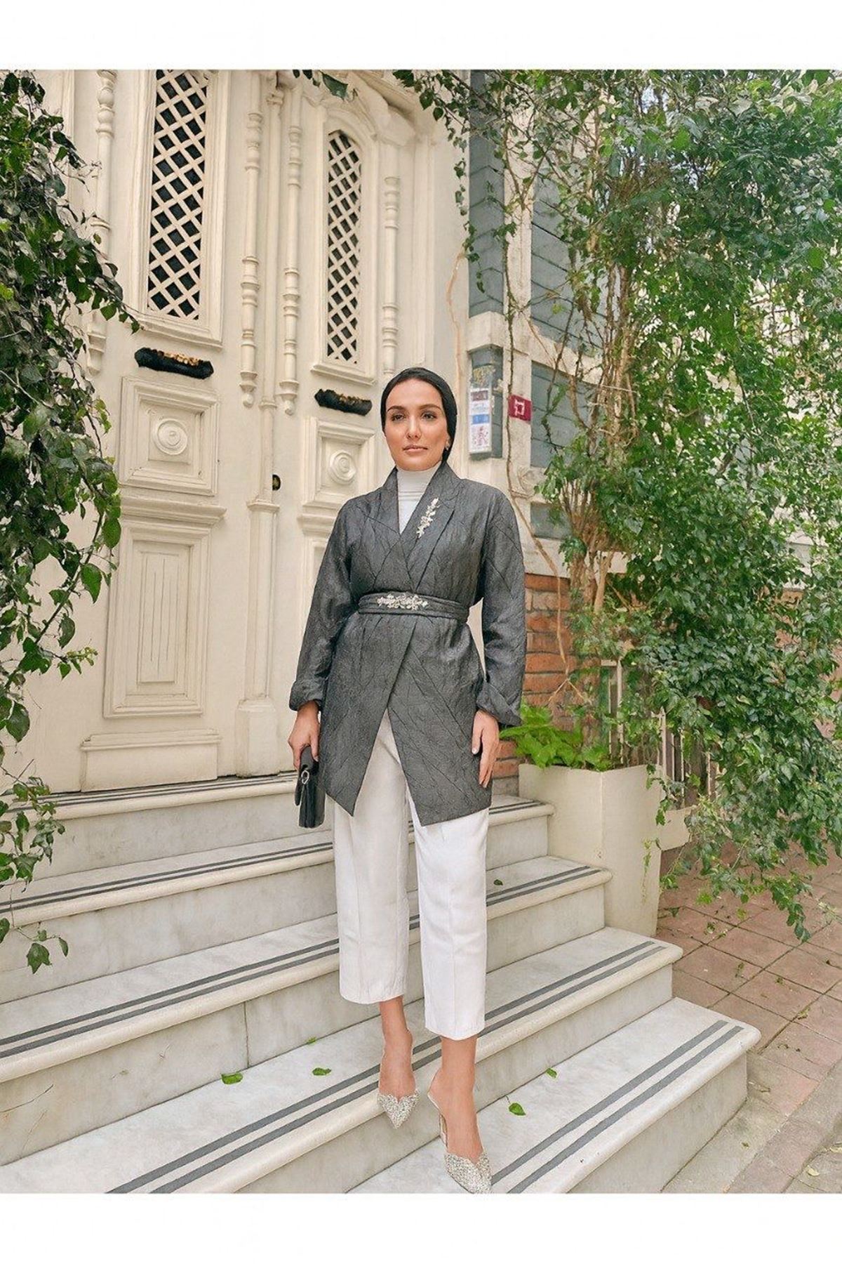 Kadın Taşlı Jakarlı Şık Kemerli Gri Tonik Ceket