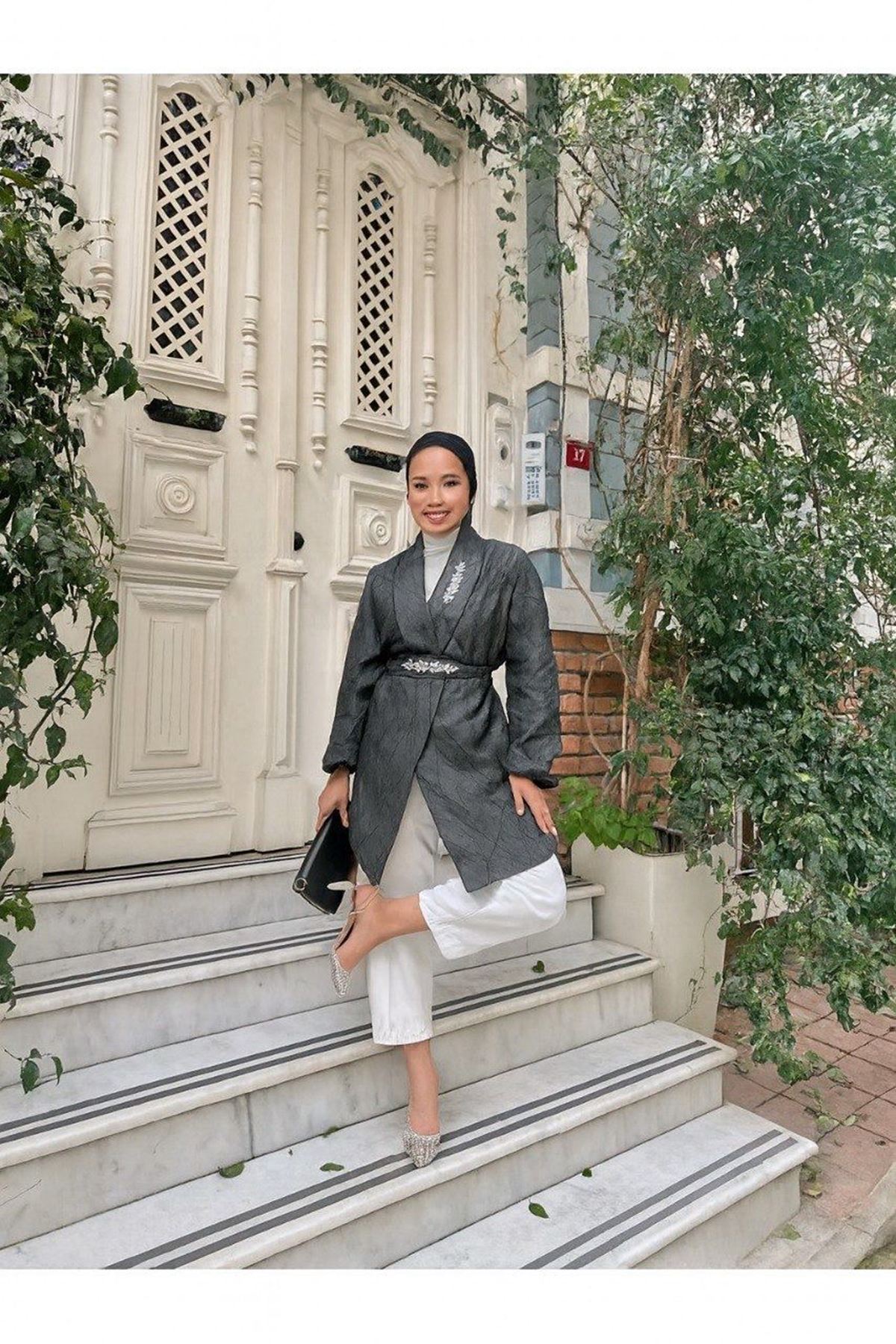 Kadın Taşlı Jakarlı Şık Kemerli Gri Tonik Ceket