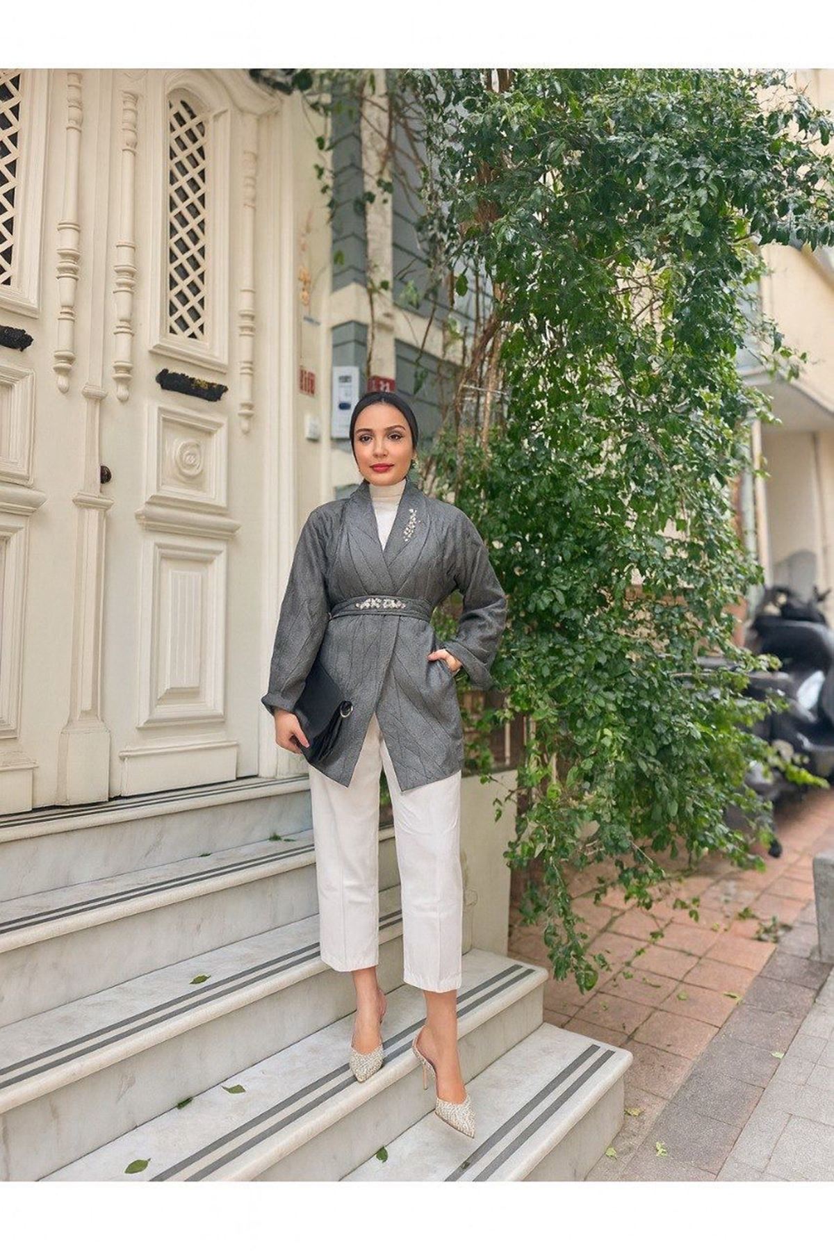 Kadın Taşlı Jakarlı Şık Kemerli Gri Tonik Ceket