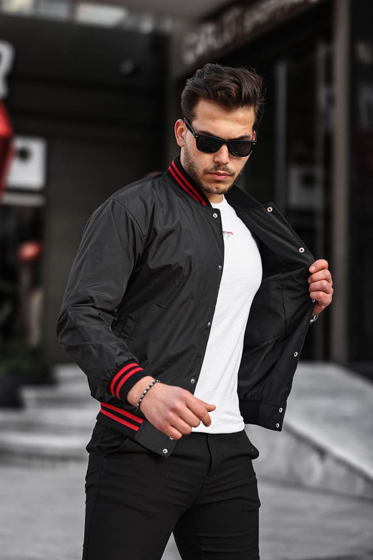 Erkek Baskılı Kapşonlu Siyah Kolej Rüzgarlık & Yağmurluk