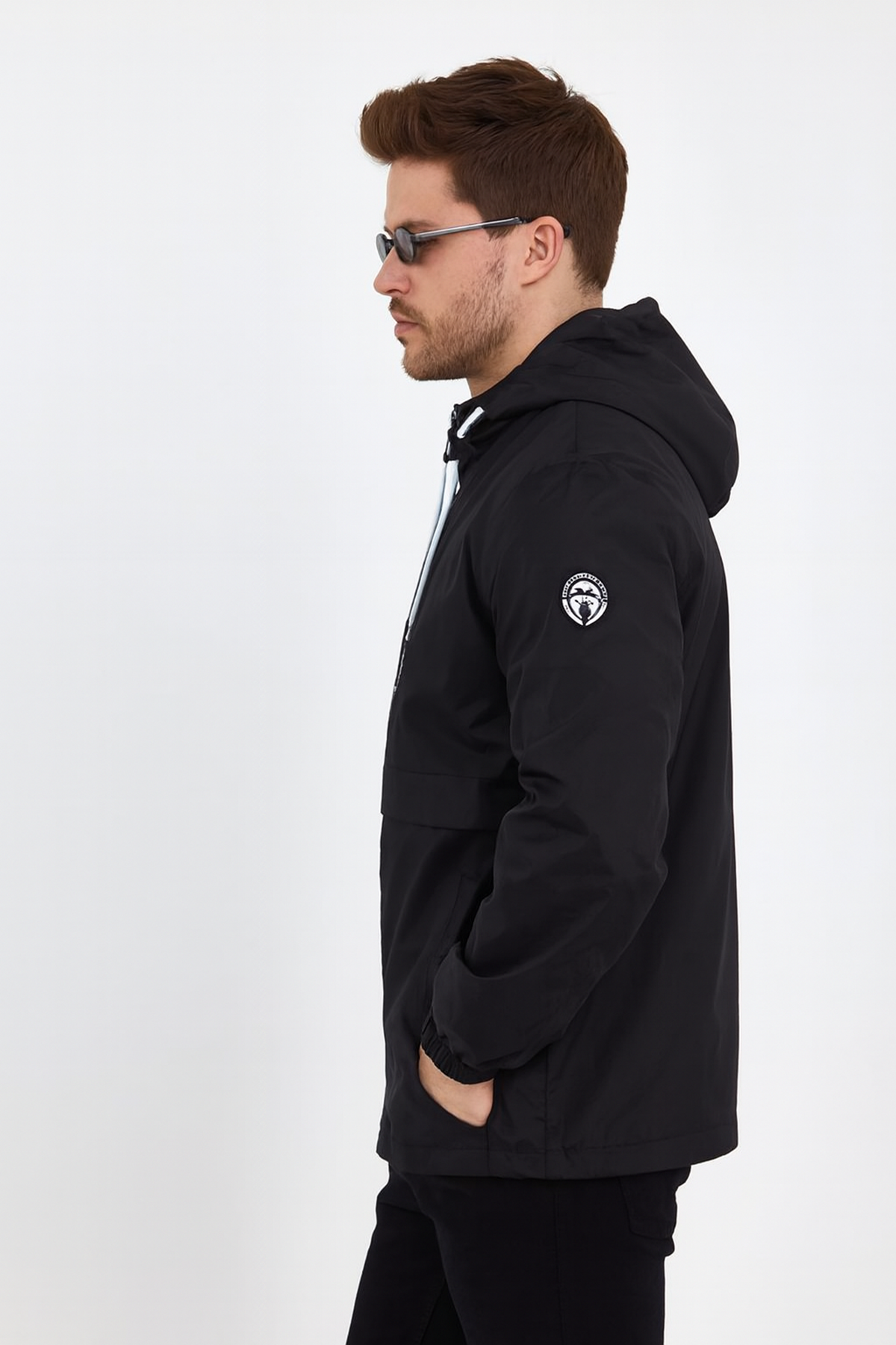 Erkek Baskılı Kapşonlu Siyah Rüzgarlık & Yağmurluk