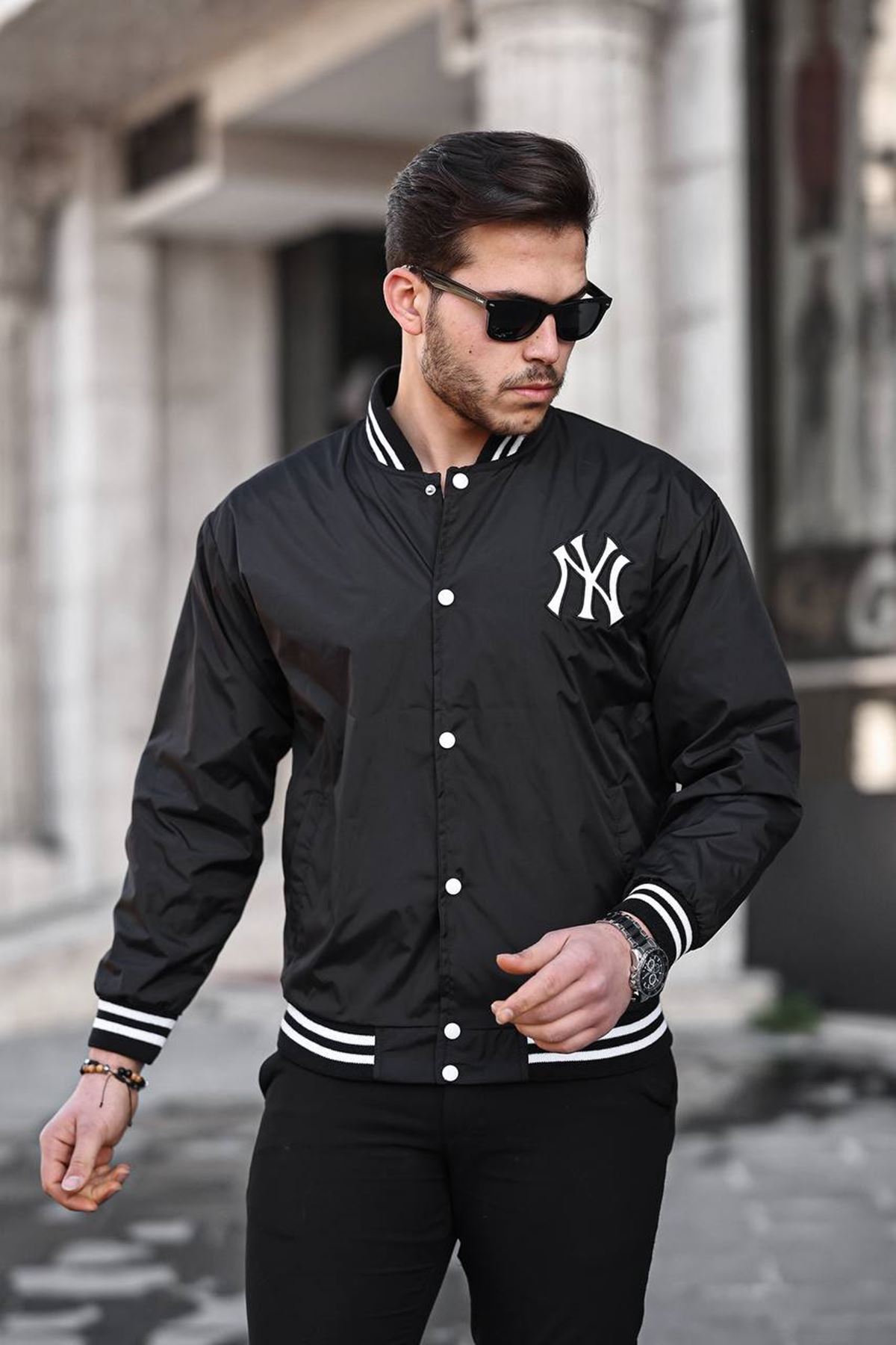 Erkek Baskılı Çıtçıtlı Siyah Kolej Rüzgarlık & Yağmurluk