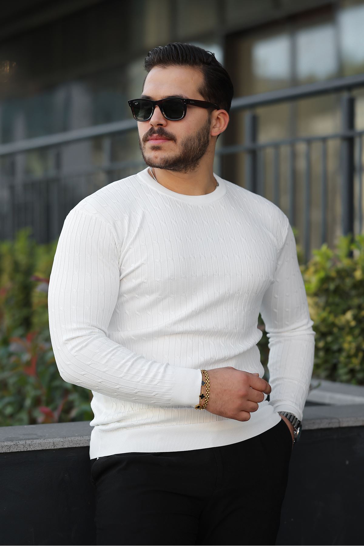 Erkek Bisiklet Yaka Uzun Kollu Beyaz Triko Kazak