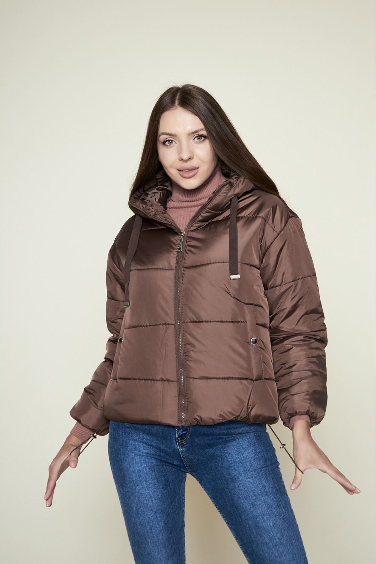 Kadın Kışlık Cepli Basic Kapüşonlu Kahve Şişme Mont