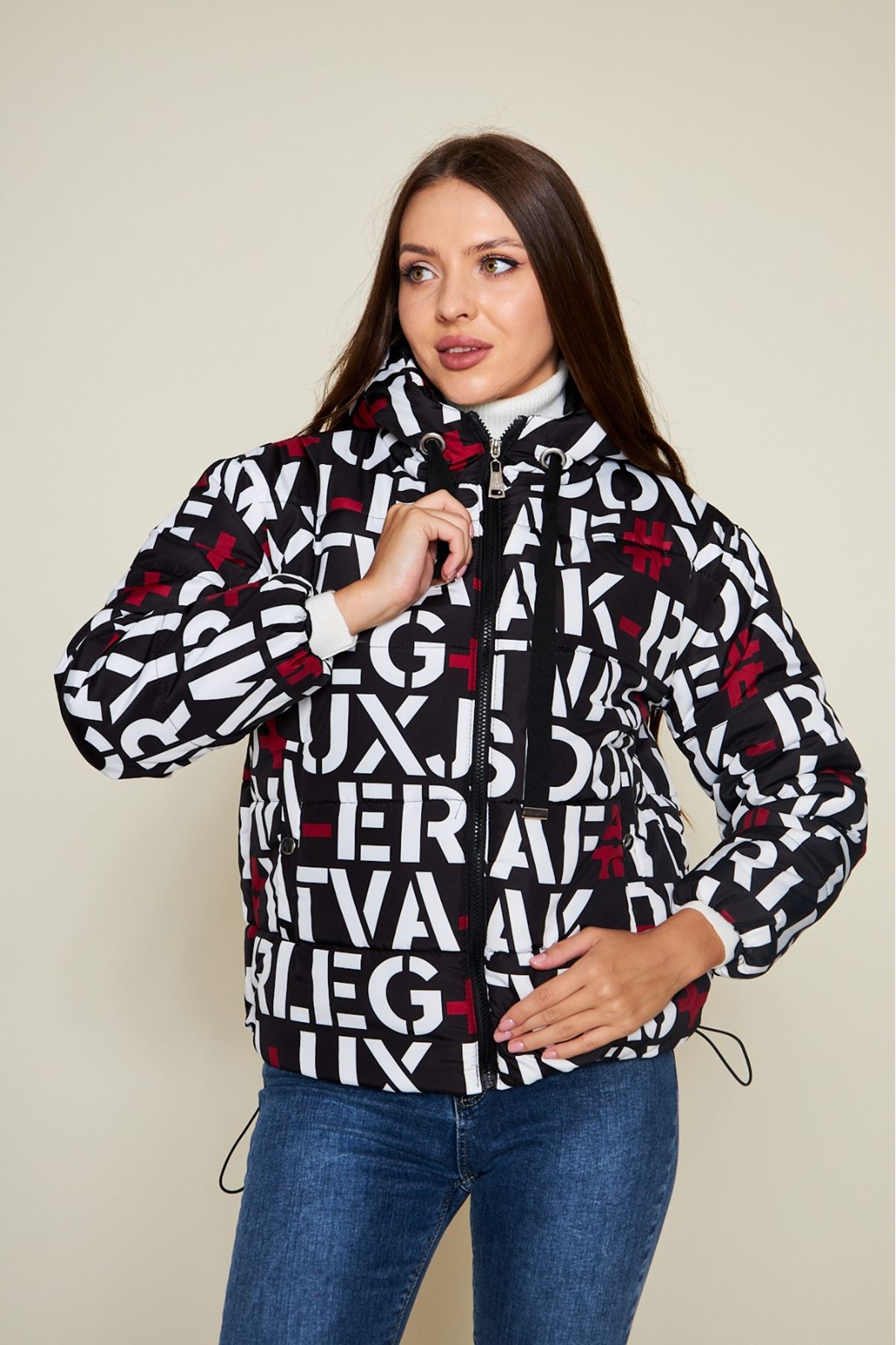 Kadın Kışlık Basic Kapüşonlu Desenli Siyah Şişme Mont