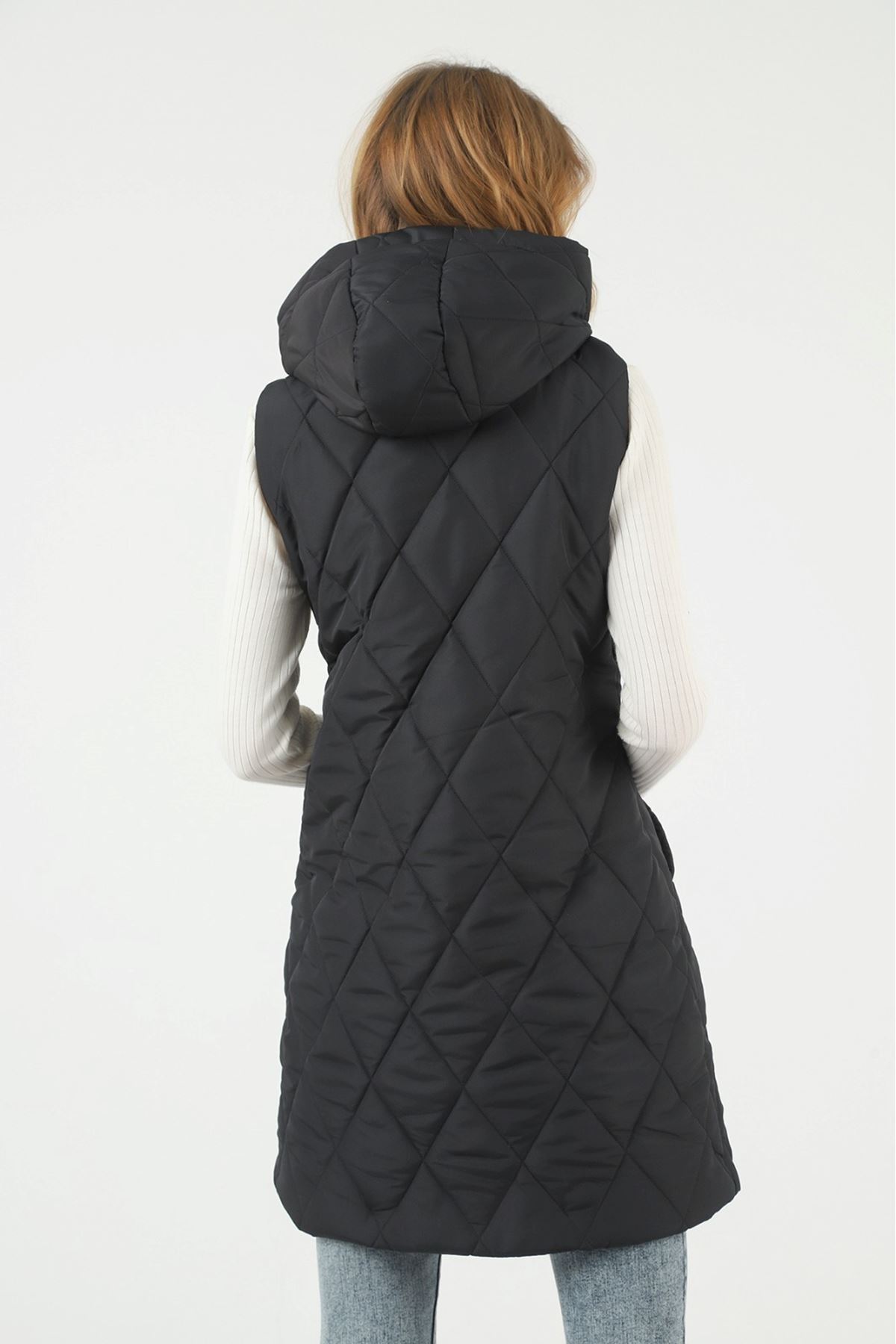 Kadın Kışlık Uzun Kapşonlu Siyah Kapitone Şişme Yelek