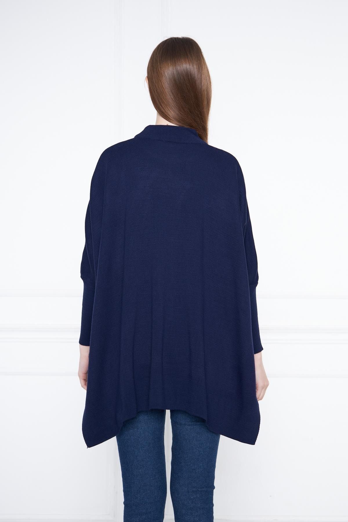 Kadın Yandan Yırtmaçlı Oversize Panço Kazak