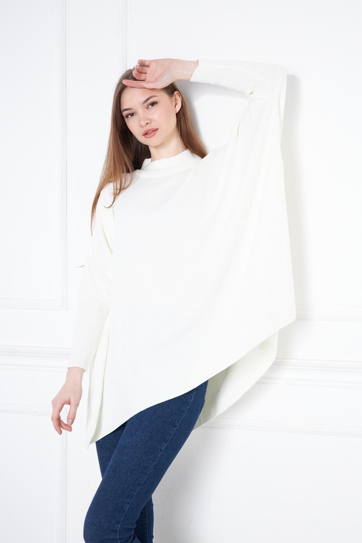 Kadın Yandan Yırtmaçlı Oversize Panço Kazak