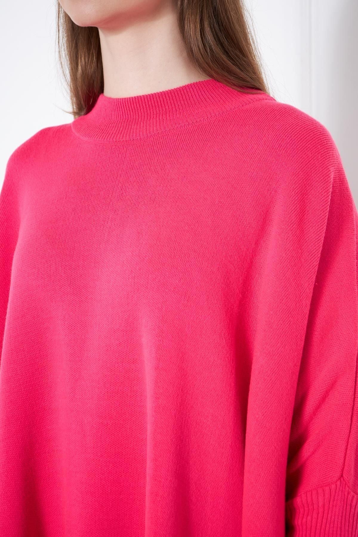 Kadın Yandan Yırtmaçlı Oversize Panço Kazak