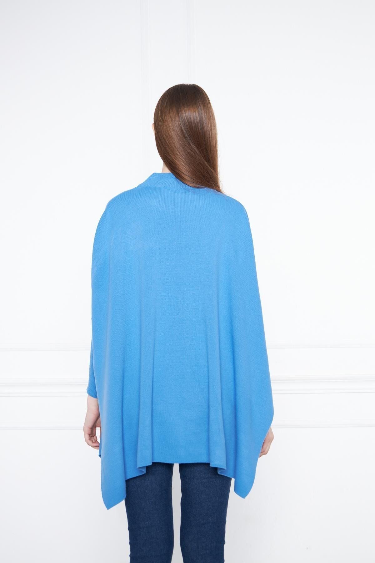 Kadın Yandan Yırtmaçlı Oversize Panço Kazak