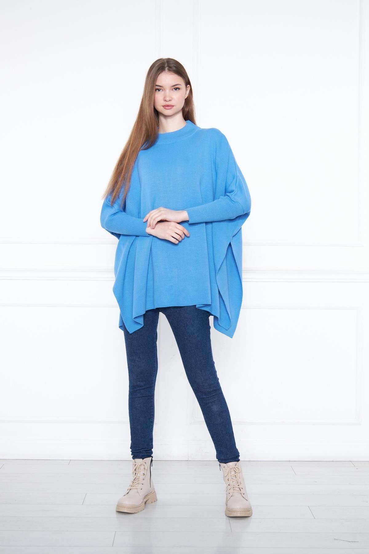 Kadın Yandan Yırtmaçlı Oversize Panço Kazak