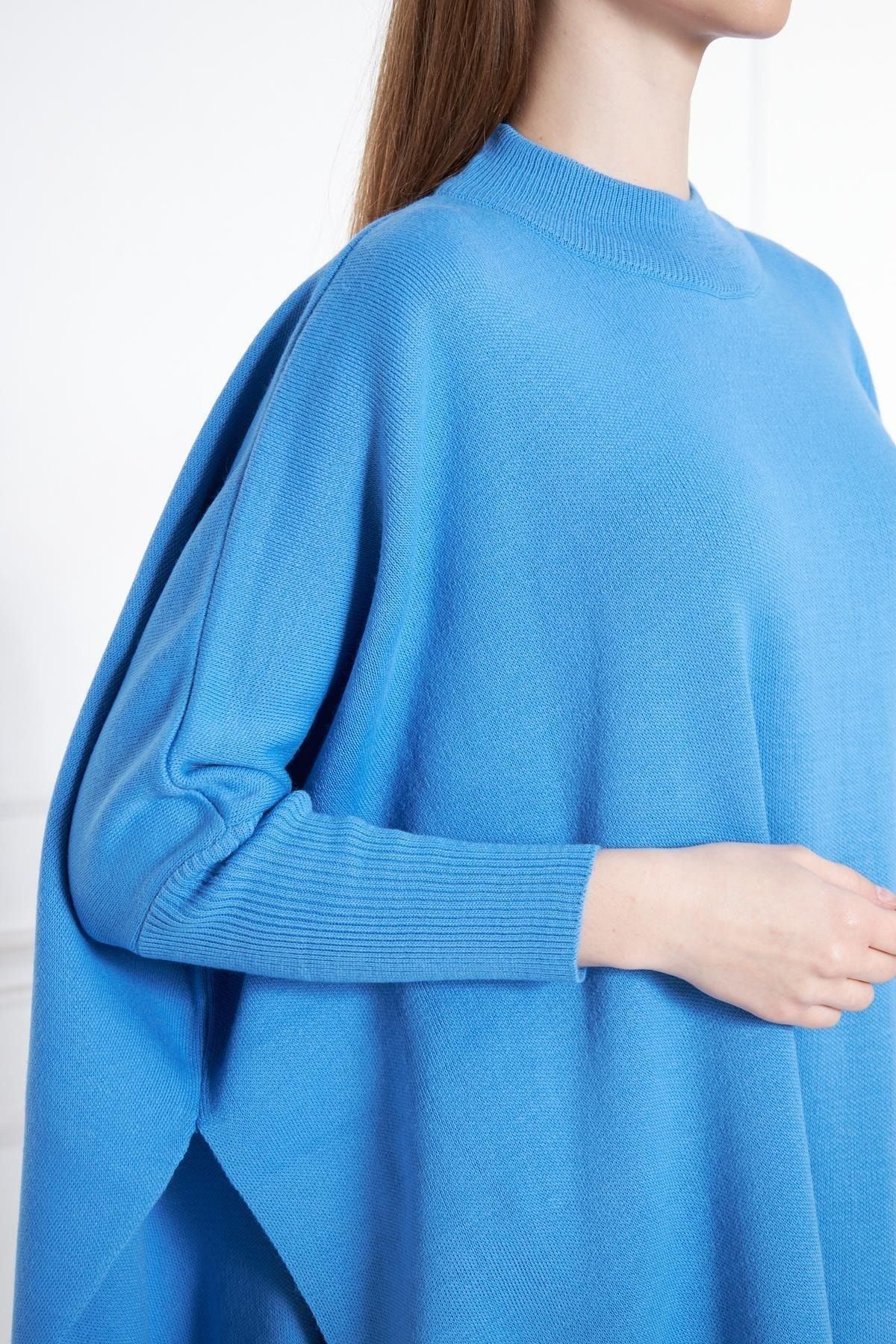 Kadın Yandan Yırtmaçlı Oversize Panço Kazak