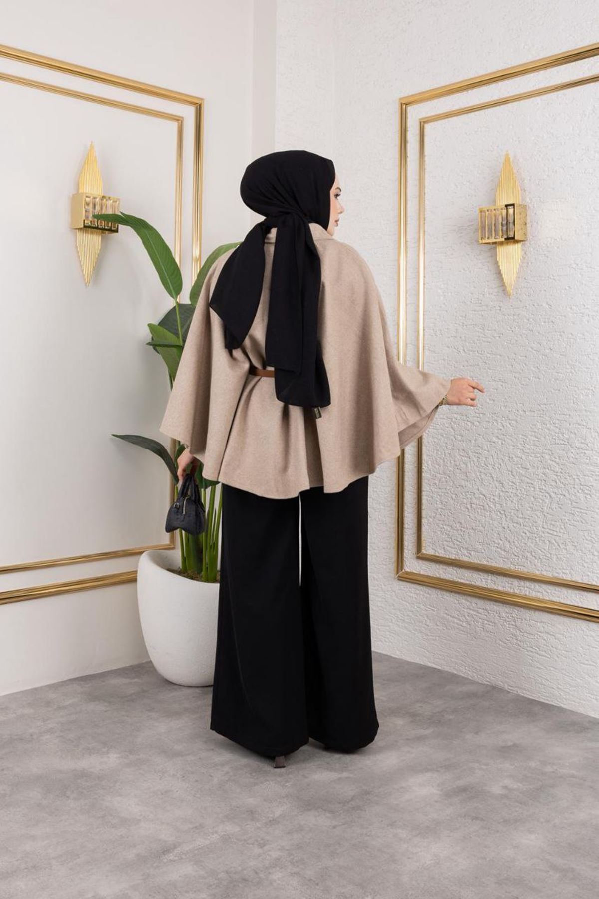 Kadın Kışlık Trend Kemerli Vizon Kaşe Kısa Kaban