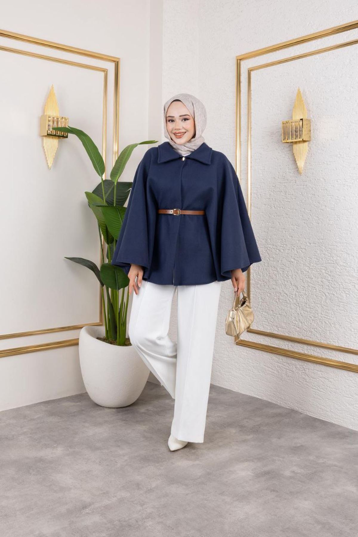 Kadın Kışlık Trend Kemerli Lacivert Kaşe Kısa Kaban