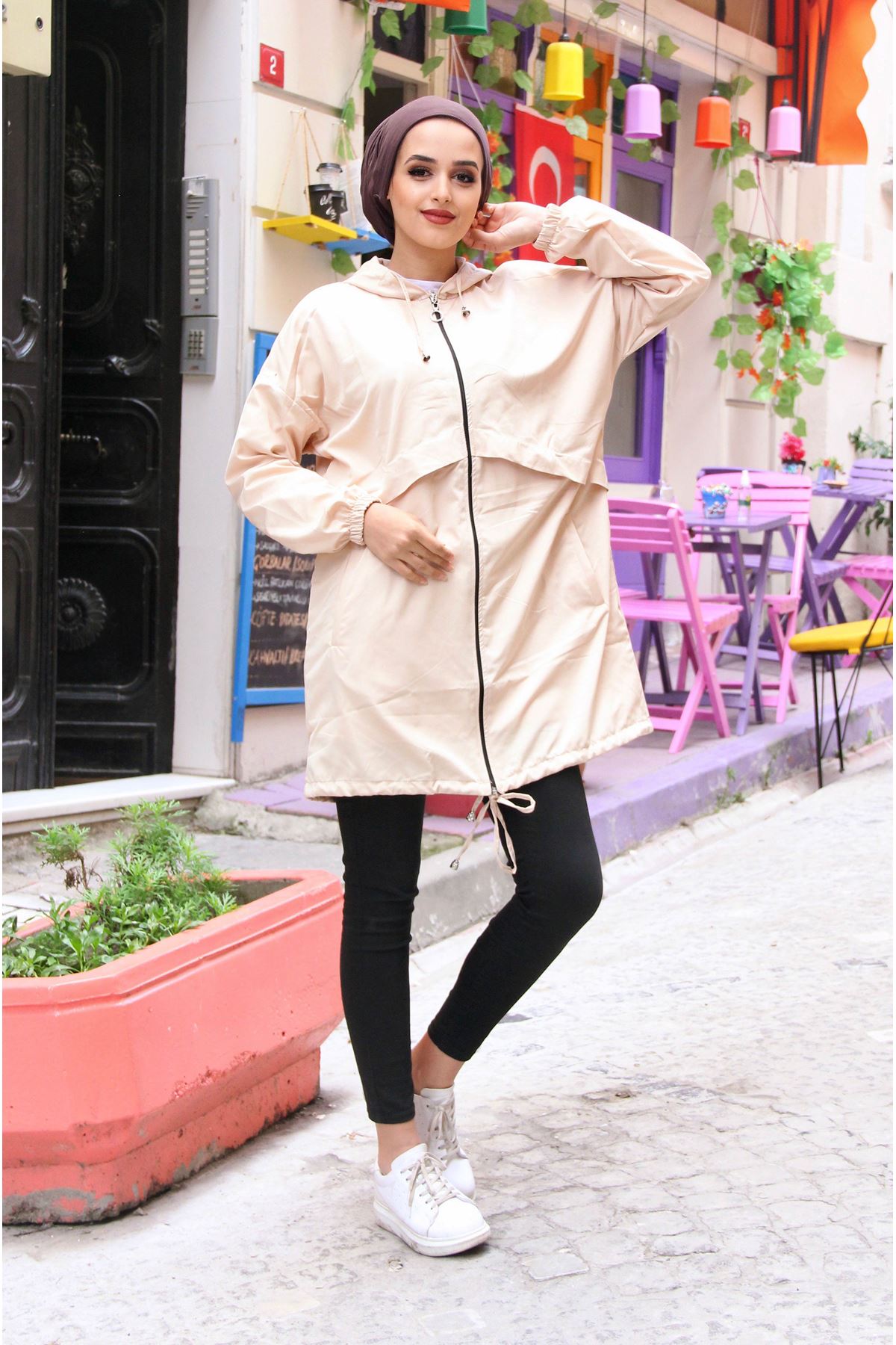 Kadın Kapşonlu Trend Cepli Oversize Uzun Krem Yağmurluk