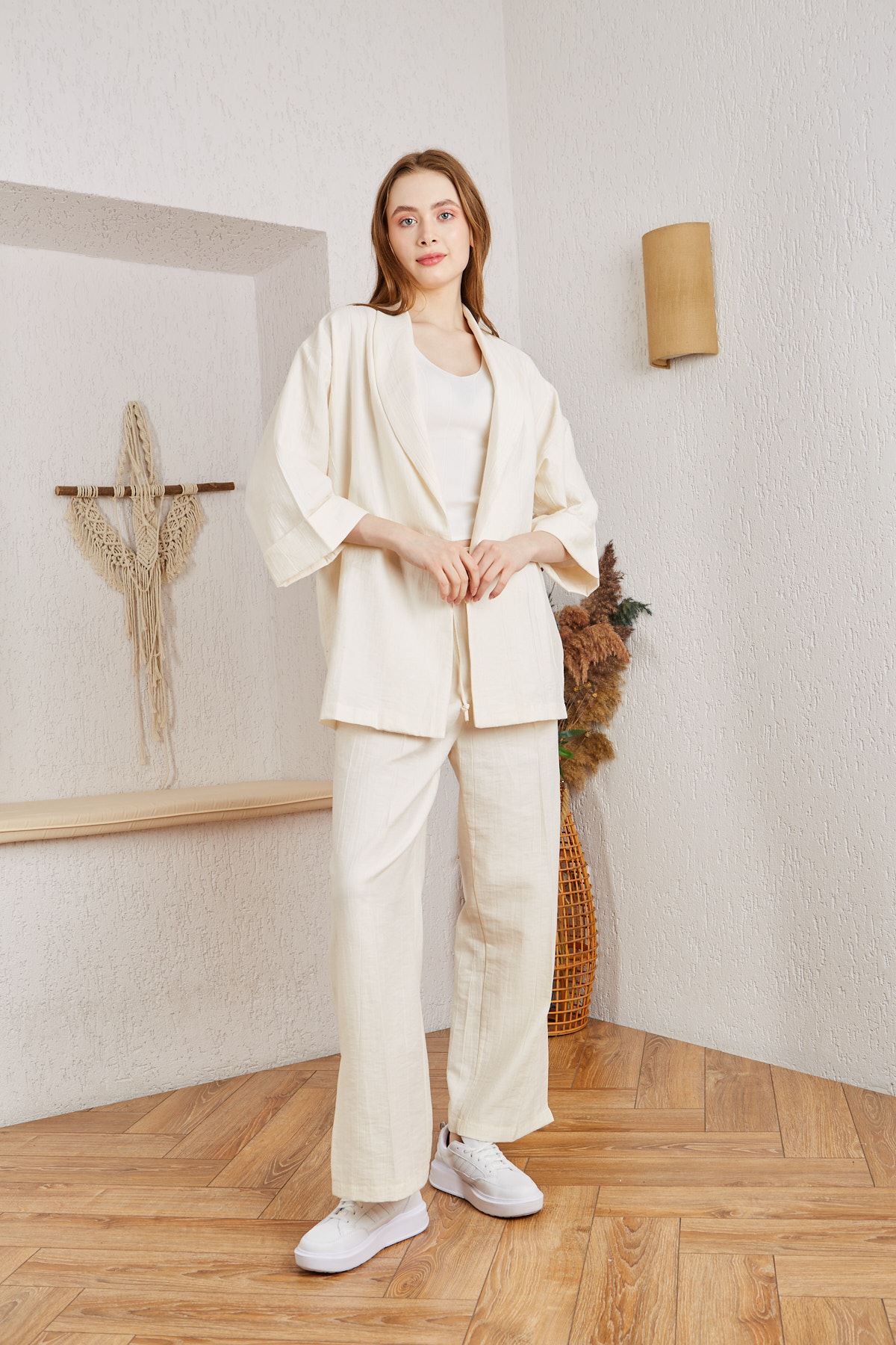 Kadın Kuşaklı Overize Ceket Bol Pantolon Ekru İkili Takım