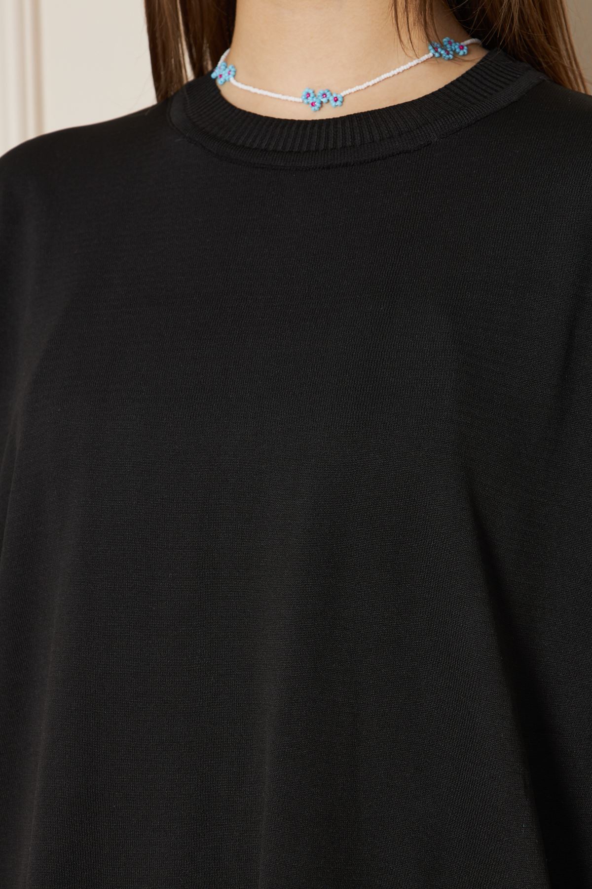 Kadın Bisiklet Yaka Yırtmaçlı Oversize Siyah Triko Kazak