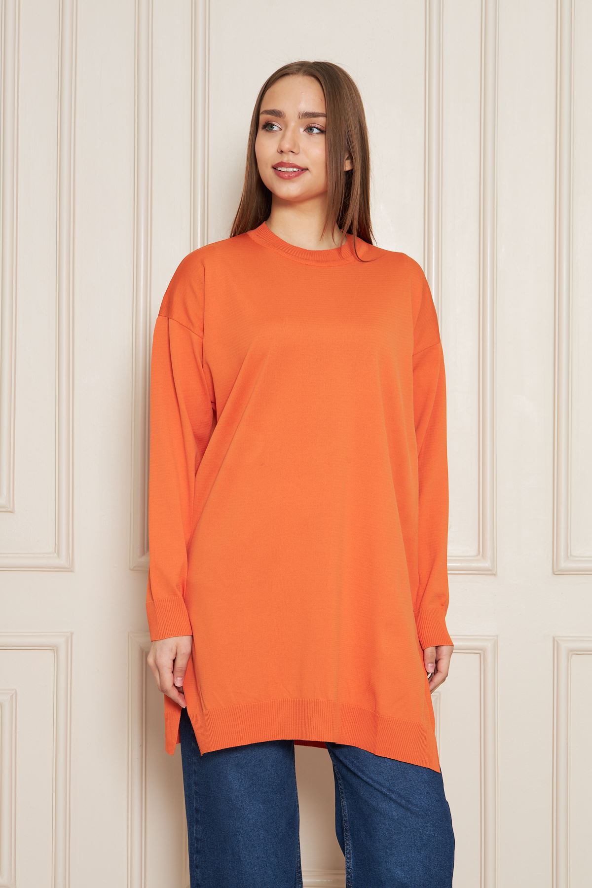 Kadın Bisiklet Yaka Yırtmaçlı Oversize Turuncu Triko Kazak