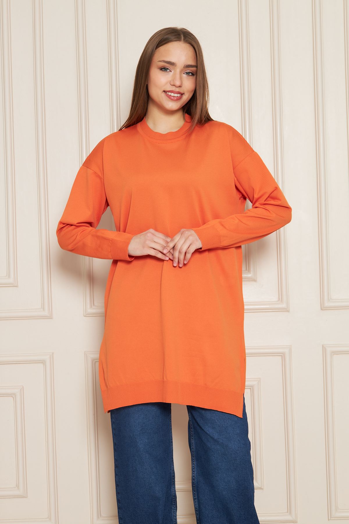 Kadın Bisiklet Yaka Yırtmaçlı Oversize Turuncu Triko Kazak