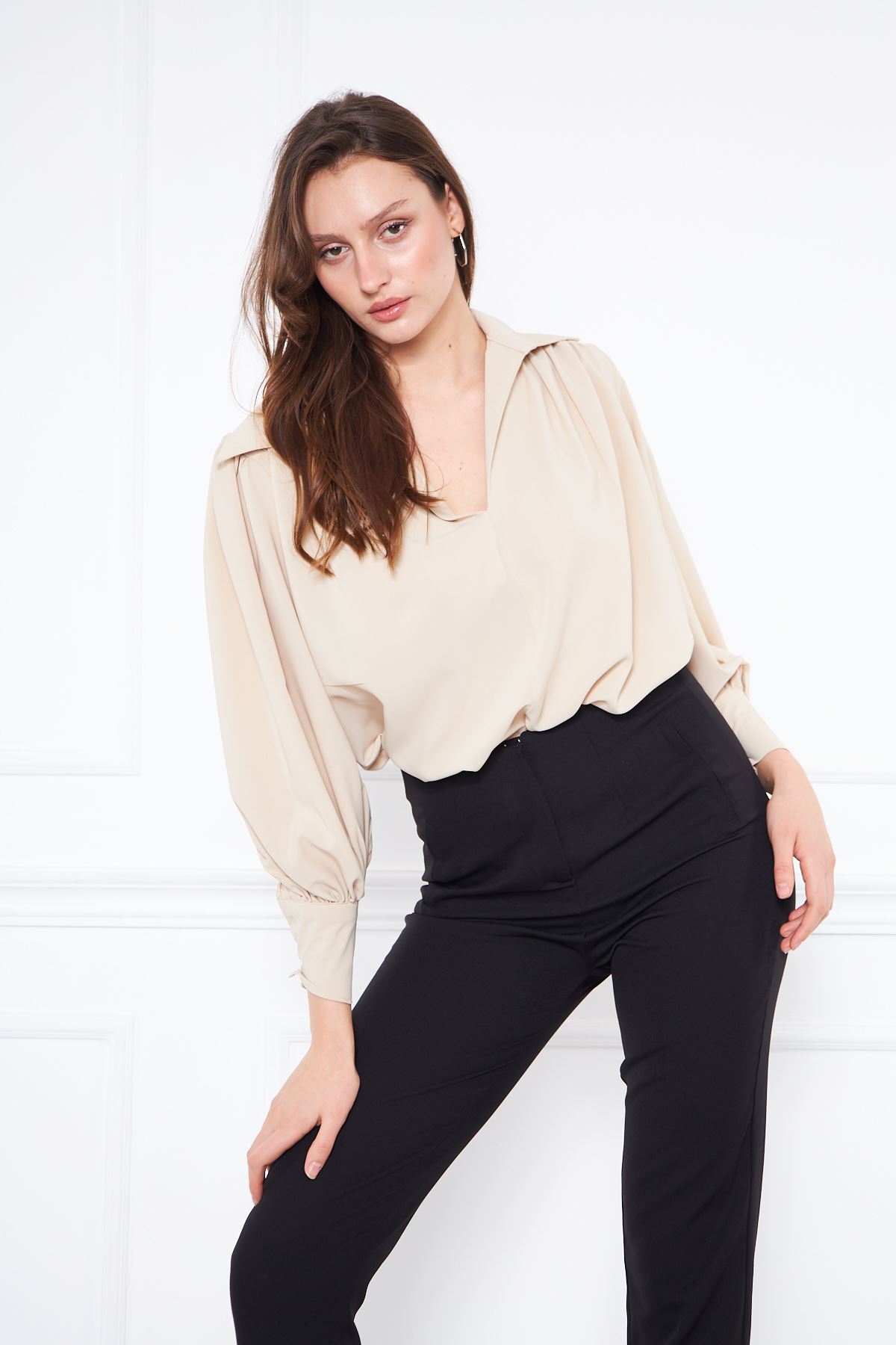 Kadın Trend Balon Kol Oversize Krem Şık Bluz Gömlek