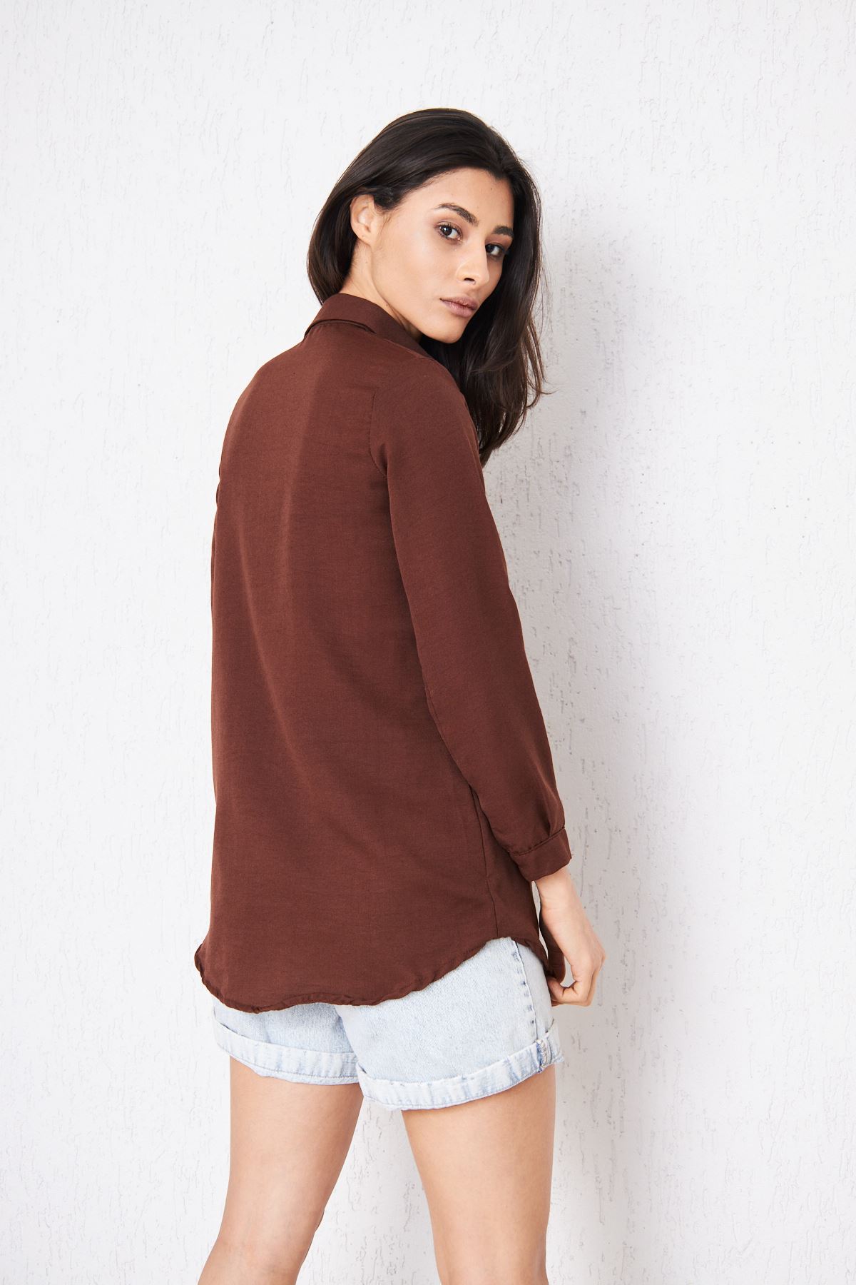 Kadın Uzun Kollu Düğmeli Basic Kahve Tunik Gömlek