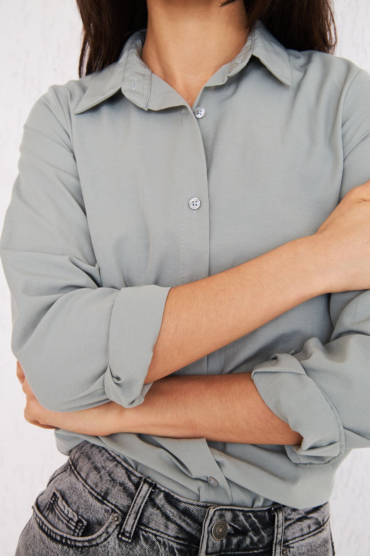 Kadın Uzun Kollu Düğmeli Basic Gri Tunik Gömlek