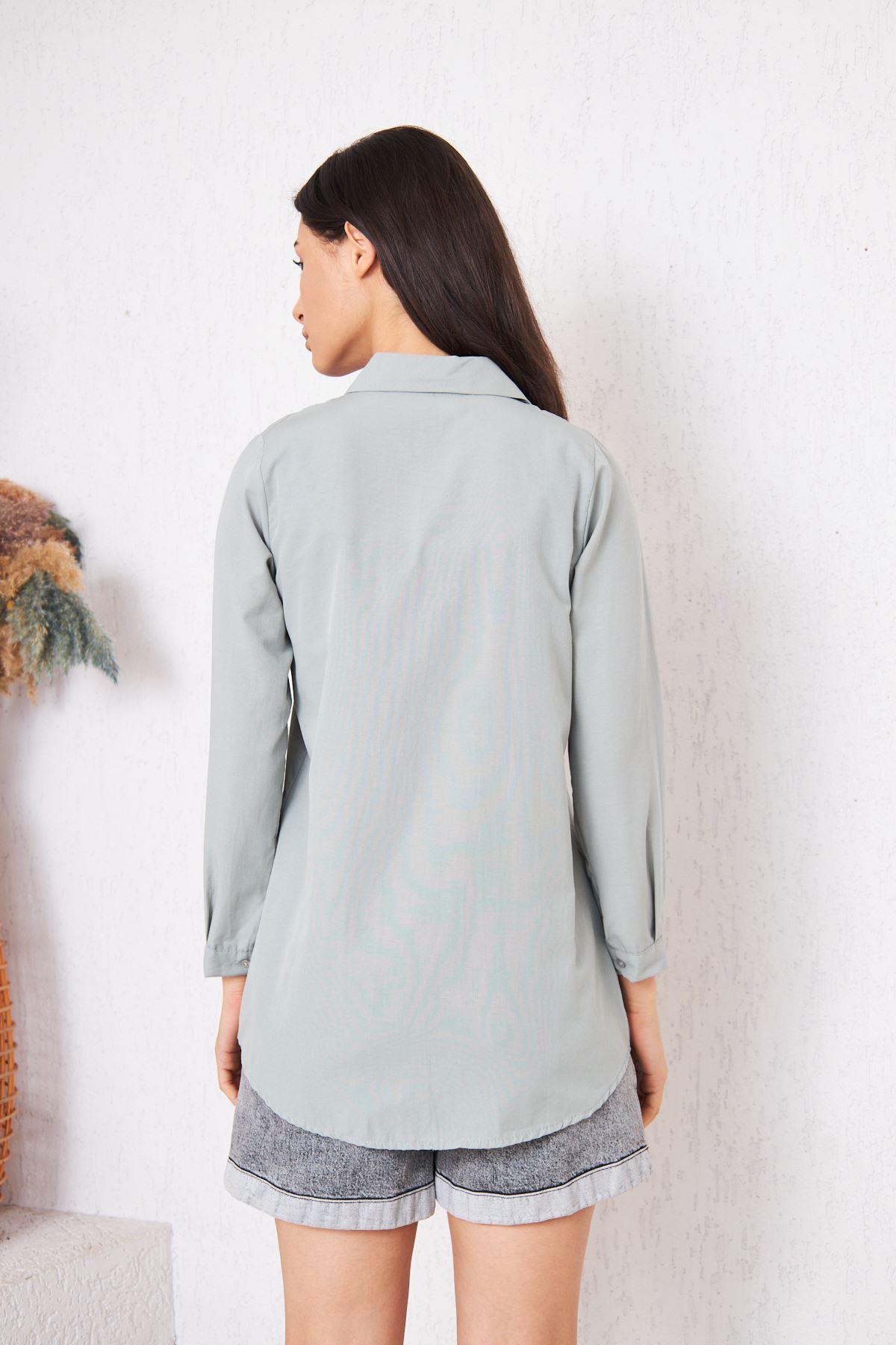 Kadın Uzun Kollu Düğmeli Basic Gri Tunik Gömlek