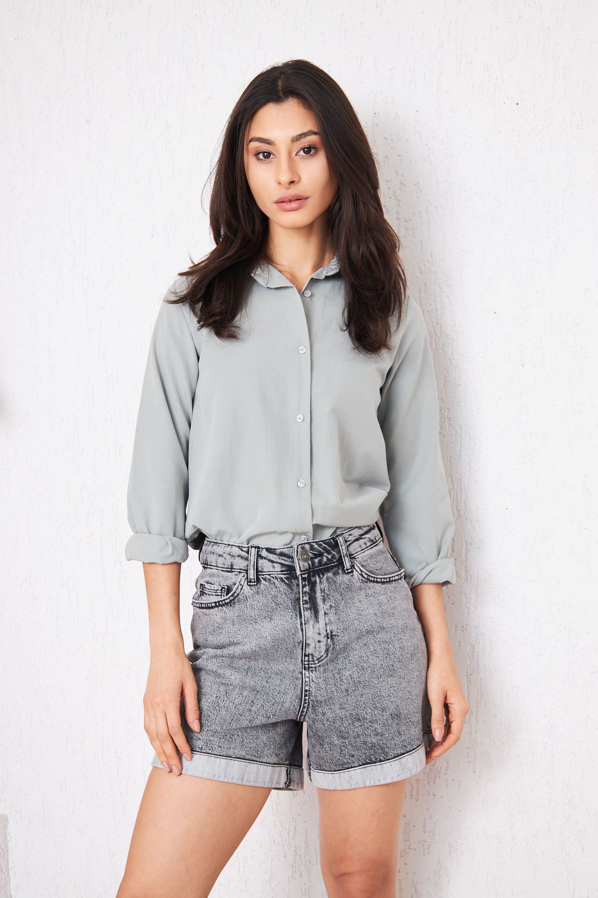 Kadın Uzun Kollu Düğmeli Basic Gri Tunik Gömlek