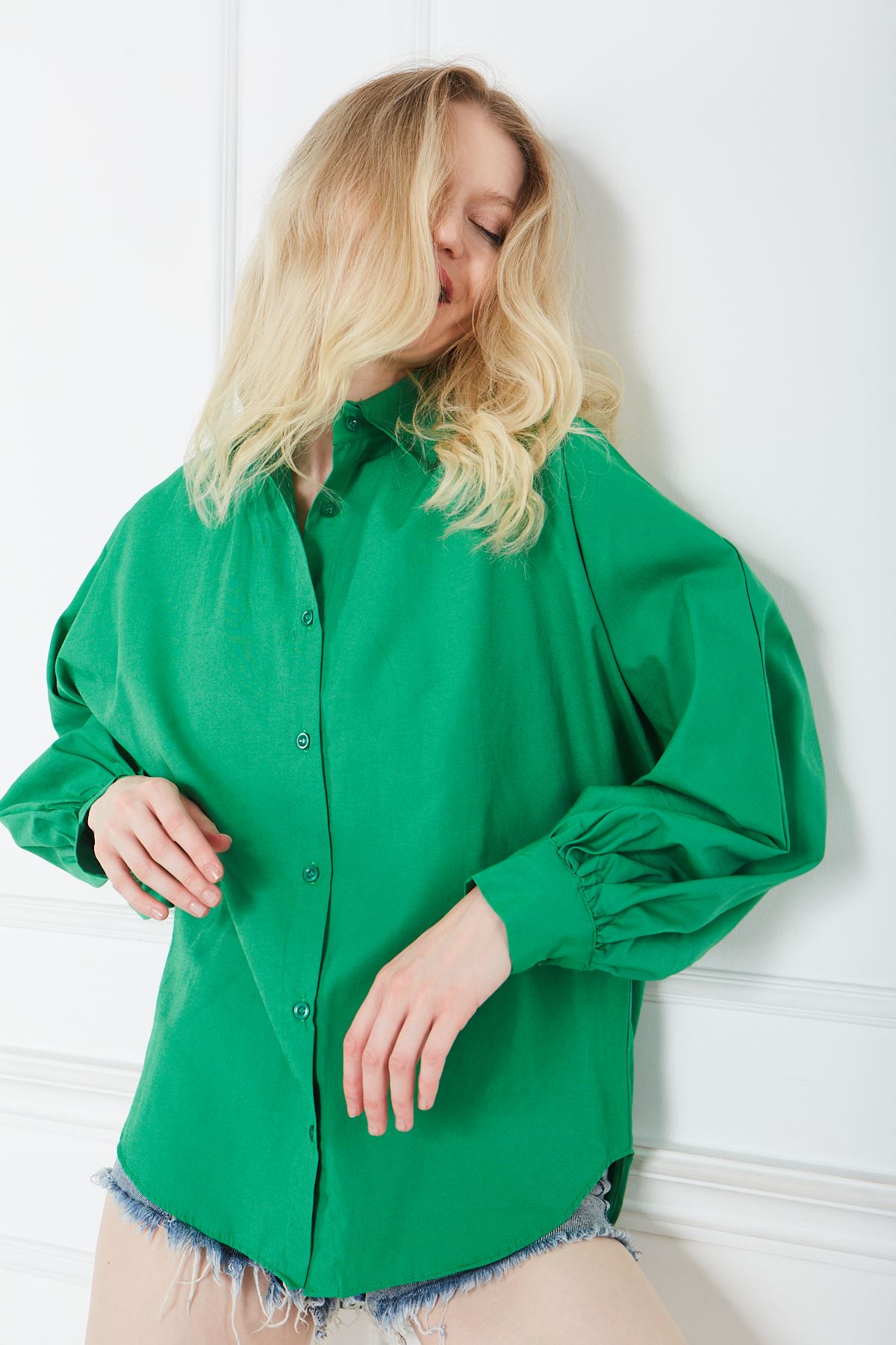 Kadın Trend Balon Kol Düğmeli Basic Yeşil Tunik Gömlek