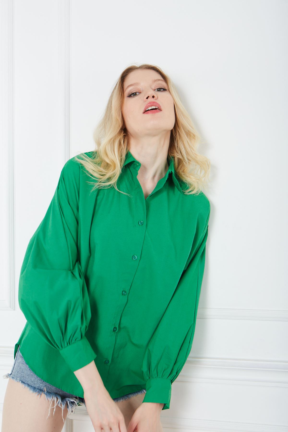 Kadın Trend Balon Kol Düğmeli Basic Yeşil Tunik Gömlek
