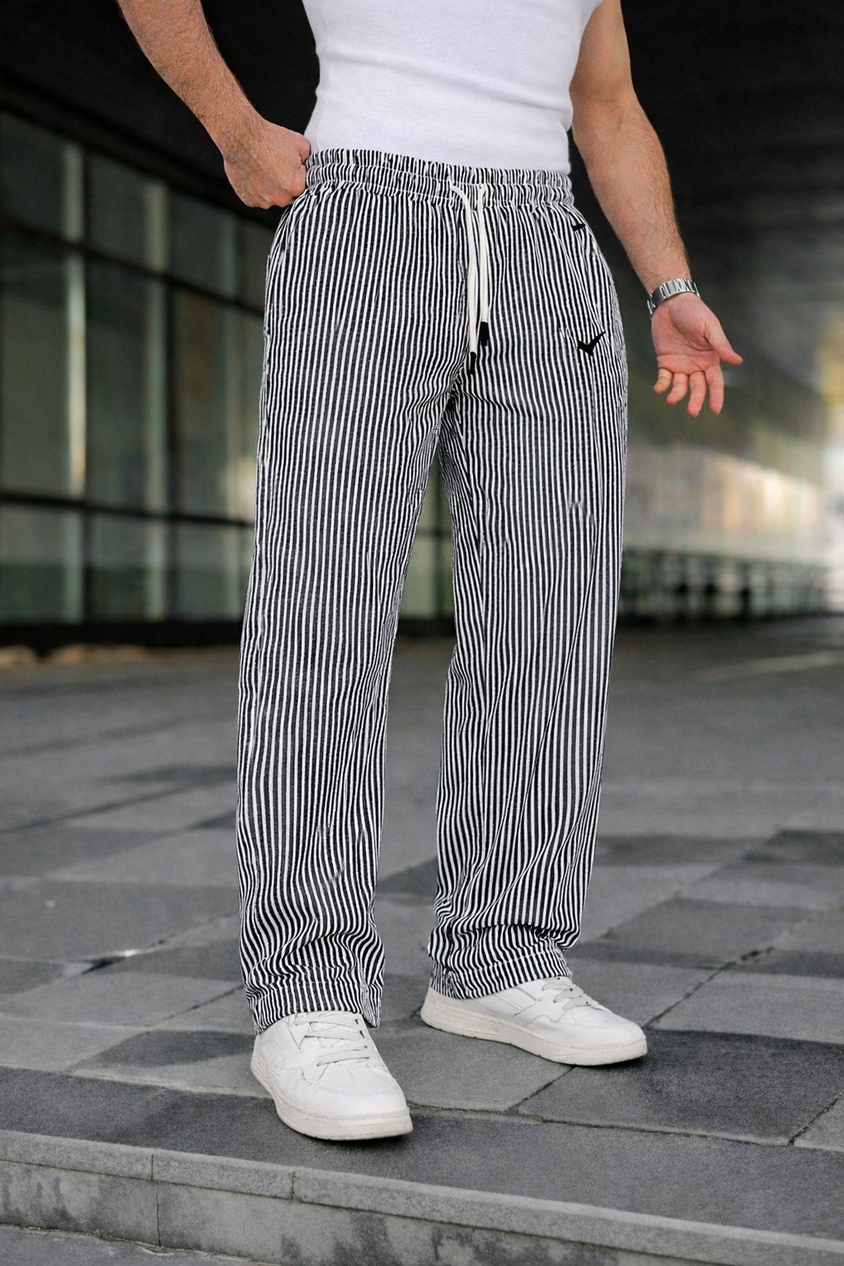 Erkek Trend Lastikli Çizgili Bol Füme Eşofman Altı