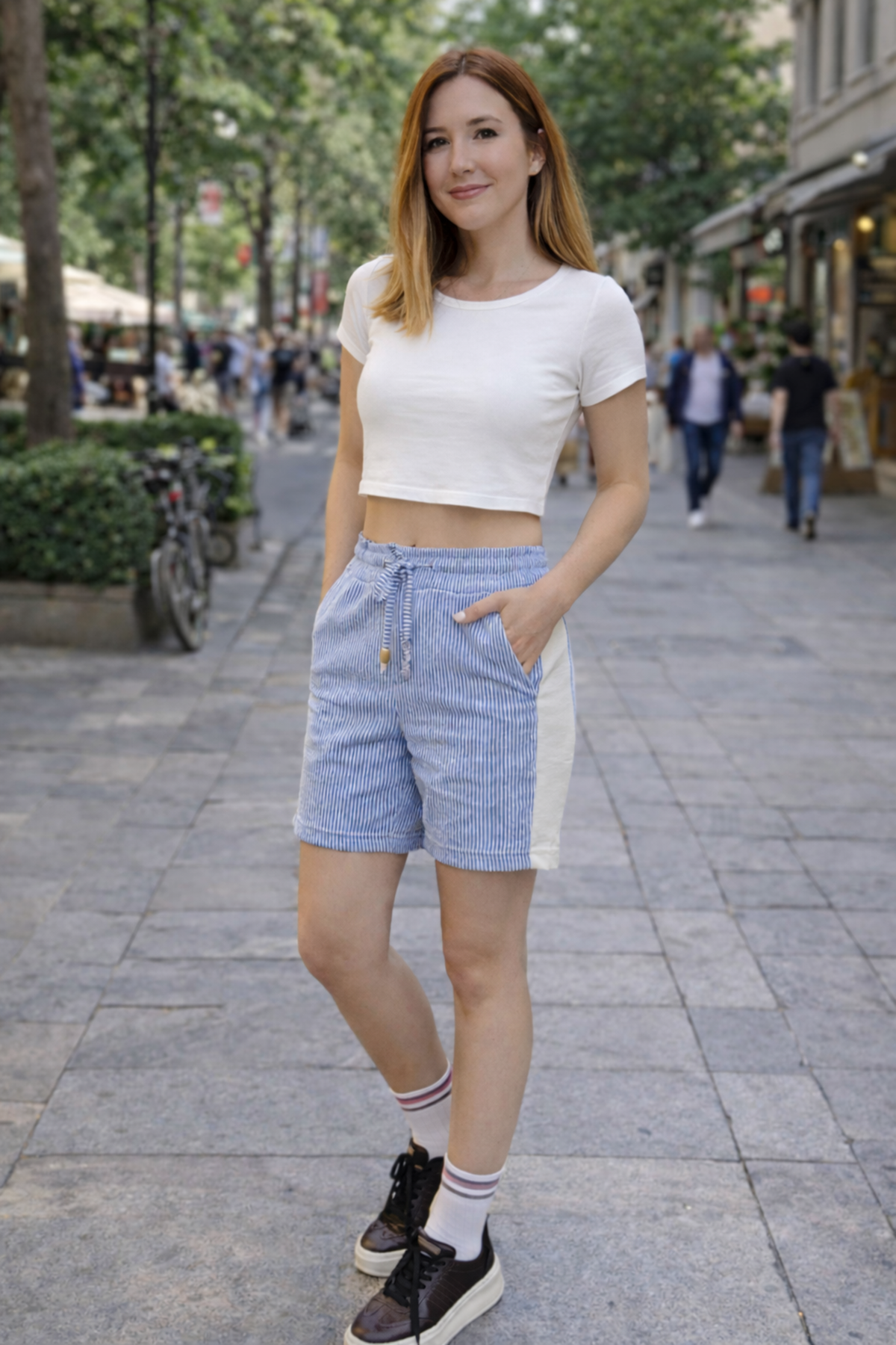 Kadın Trend Premium Comfort Çizgili Mavi Şort