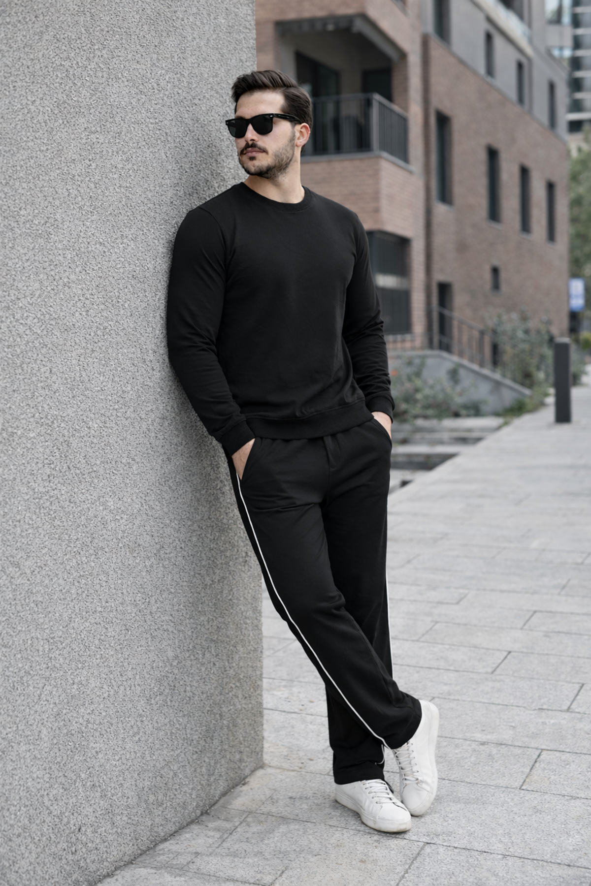 Erkek Çizgili Bisiklet Yaka Dar Siyah Eşofman Takımı