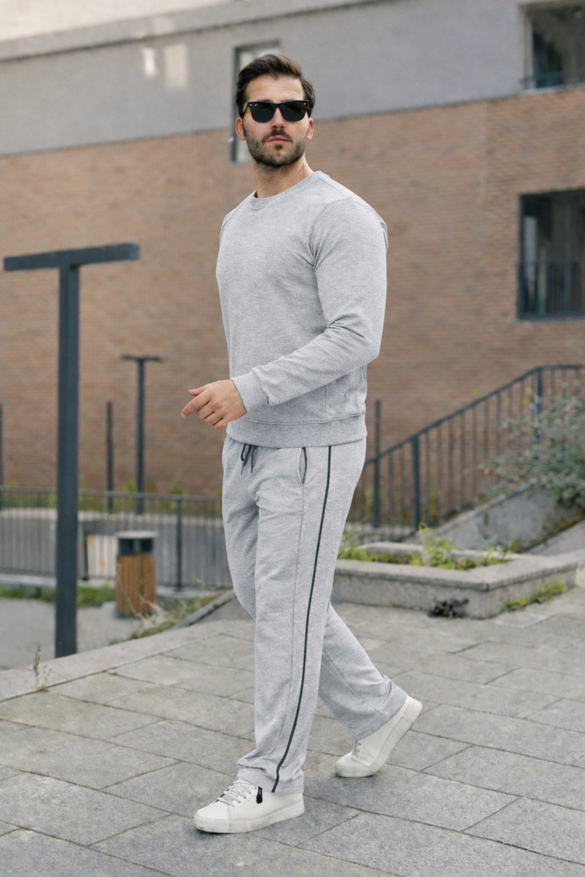 Erkek Çizgili Bisiklet Yaka Dar A.Gri Eşofman Takımı