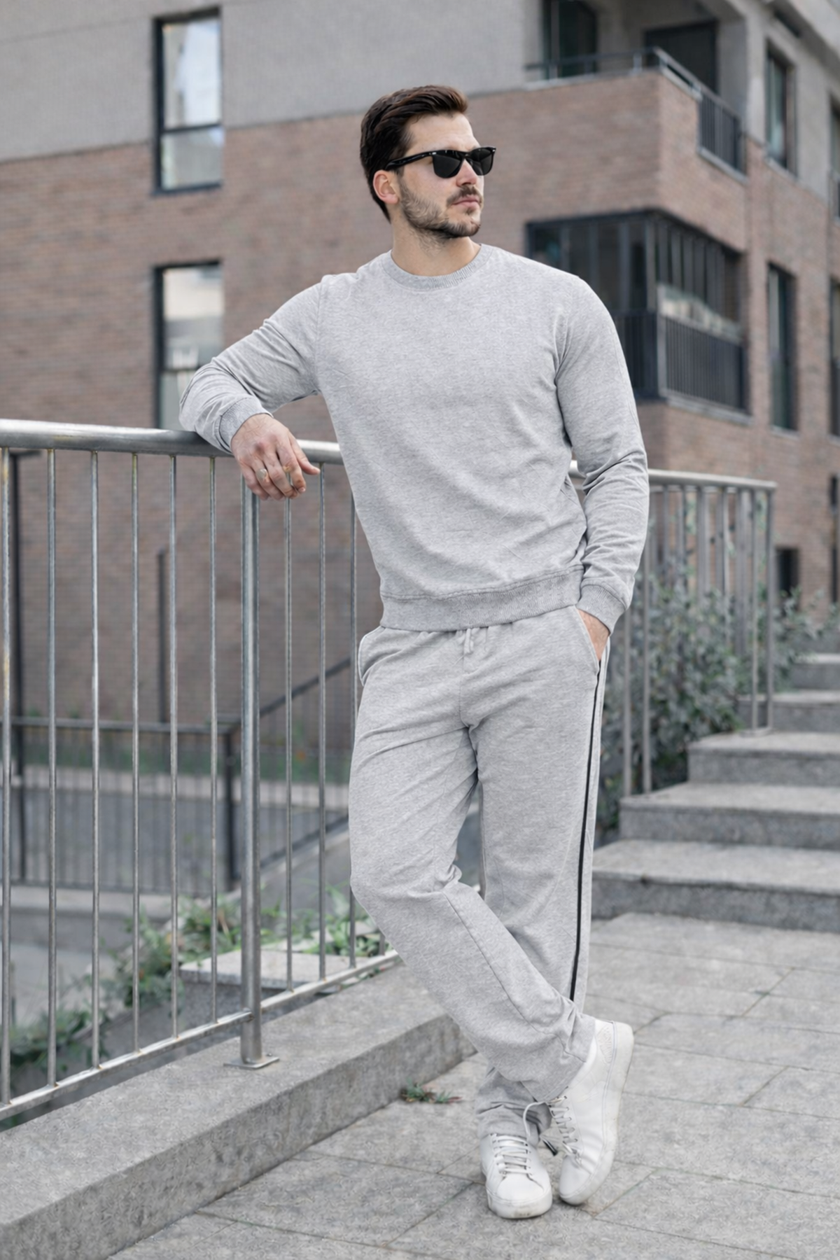 Erkek Çizgili Bisiklet Yaka Dar A.Gri Eşofman Takımı