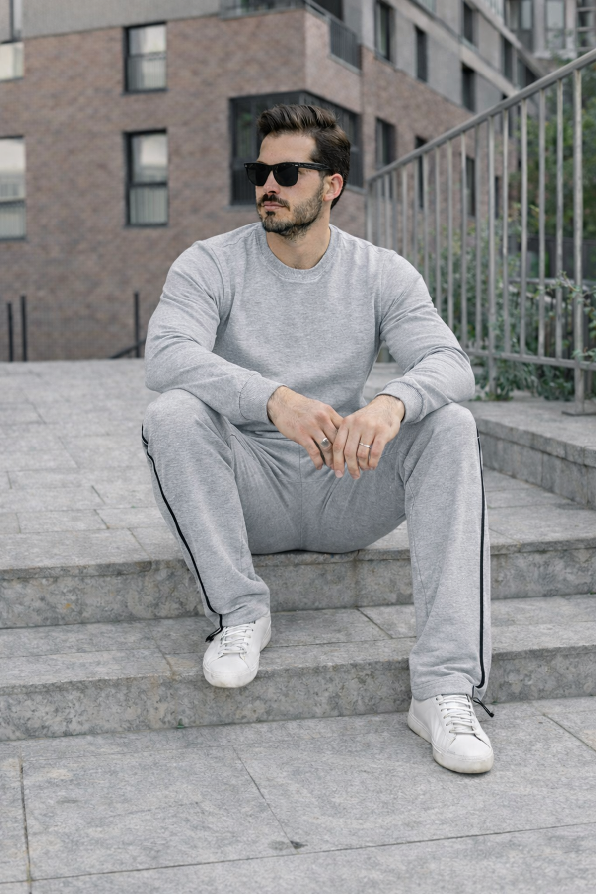 Erkek Çizgili Bisiklet Yaka Dar A.Gri Eşofman Takımı