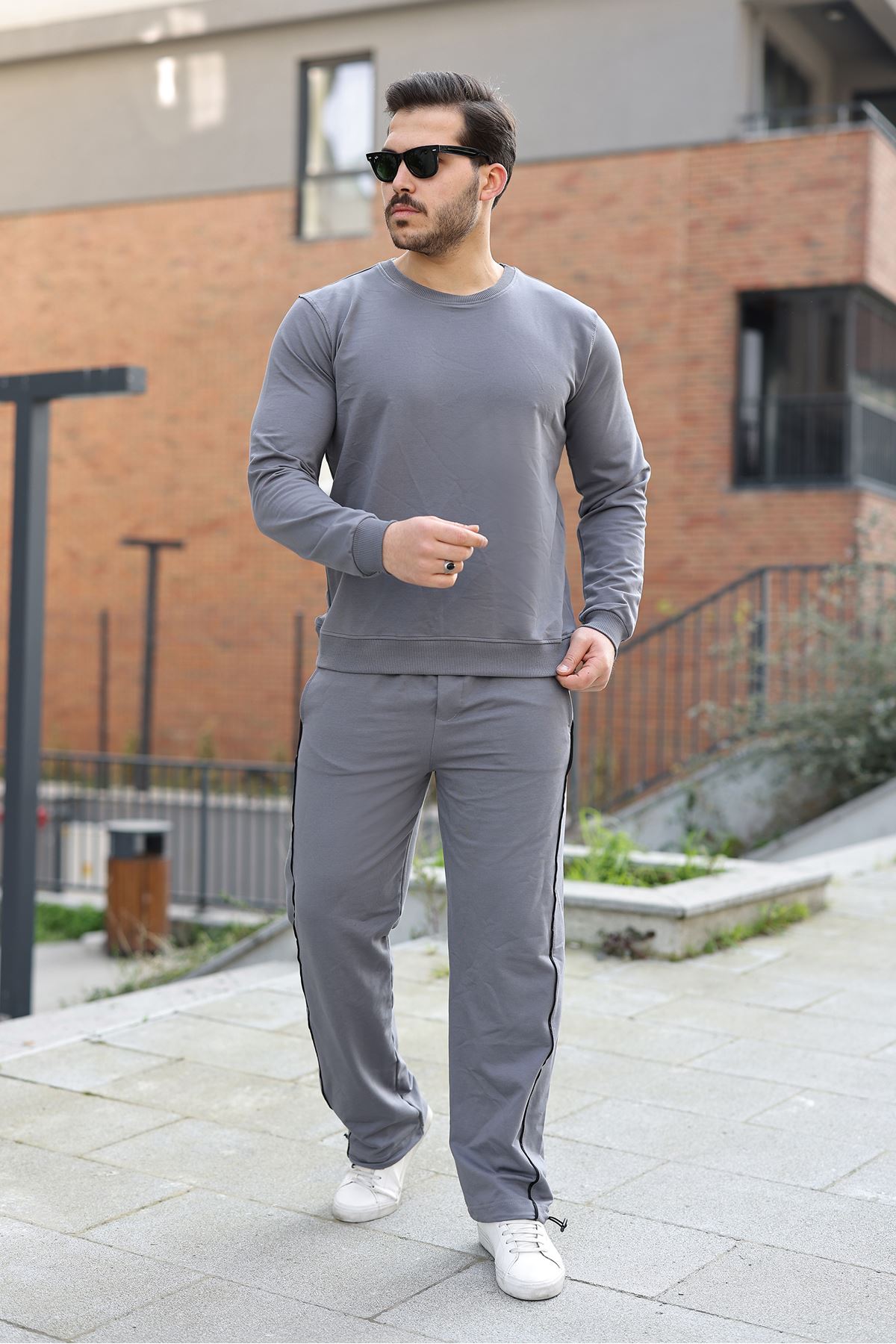 Erkek Çizgili Bisiklet Yaka Dar Füme Eşofman Takımı