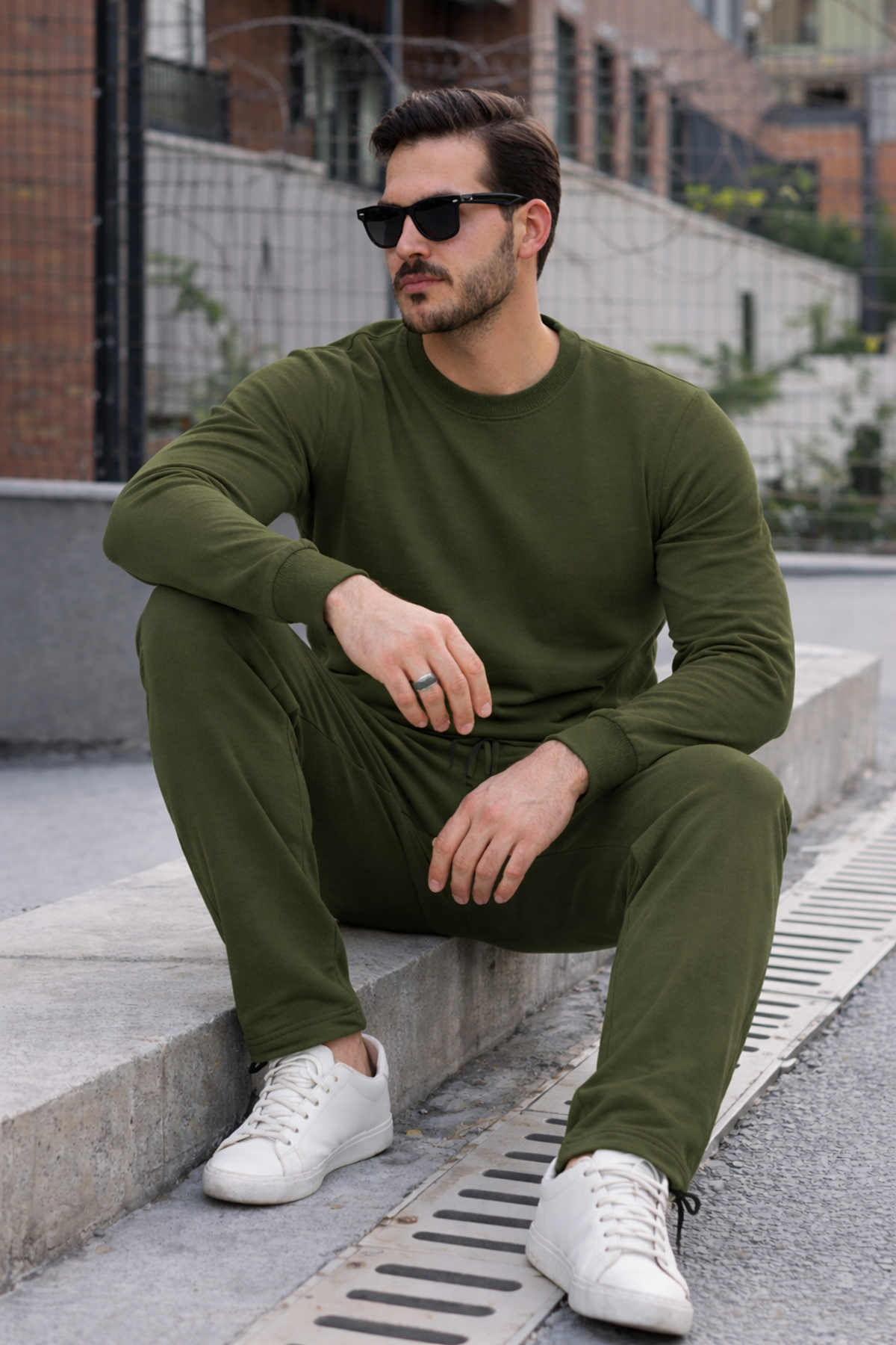 Erkek Pamuklu Bisiklet Yaka Dar Haki Eşofman Takımı